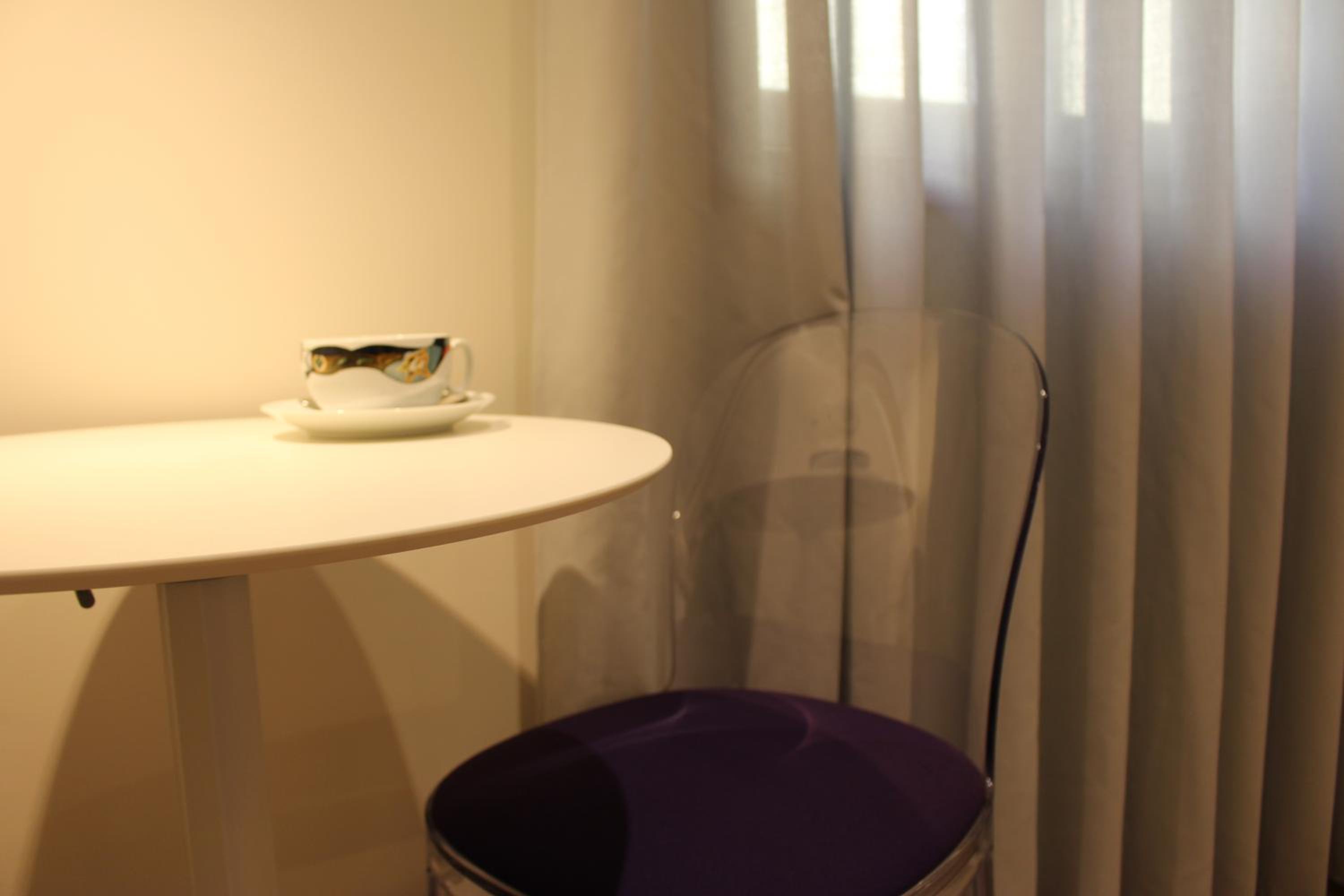 Double Room with Patio View thumbnail 6