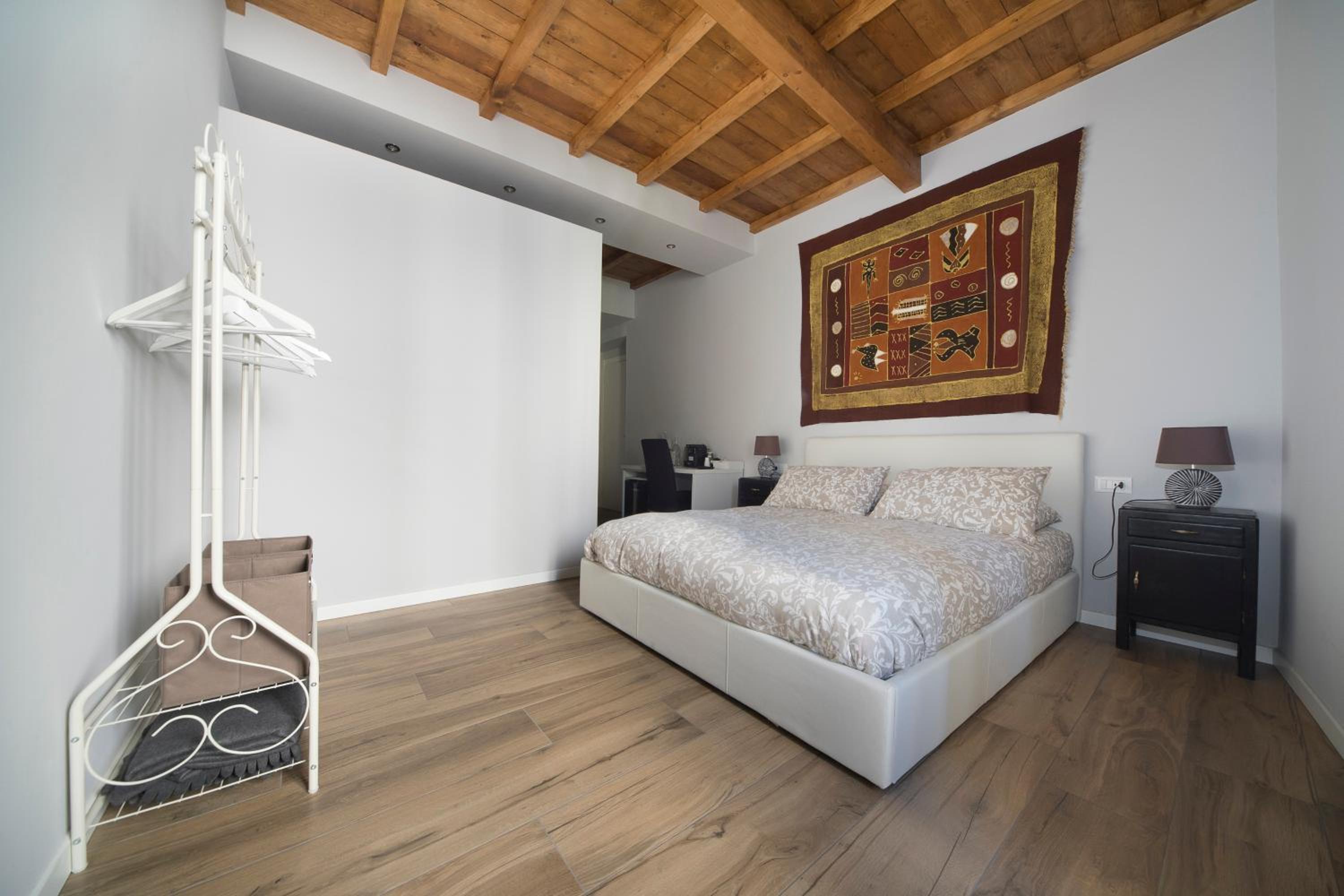 Double Room with Private Bathroom photo 2