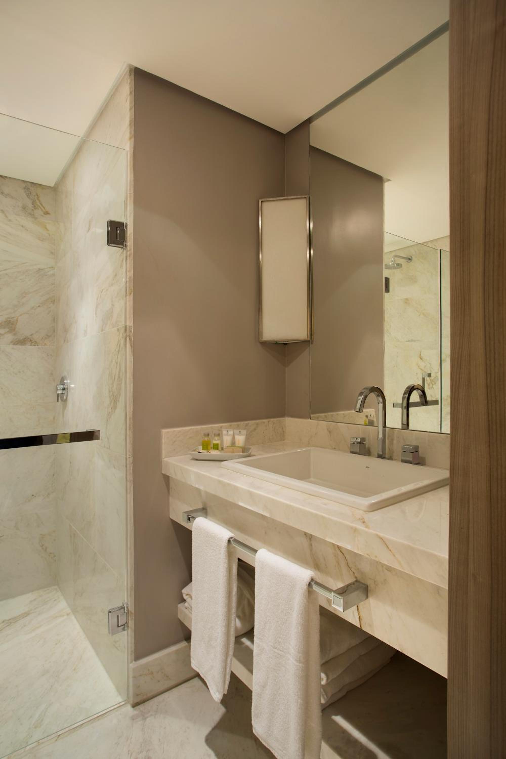 Luxury Triple Room