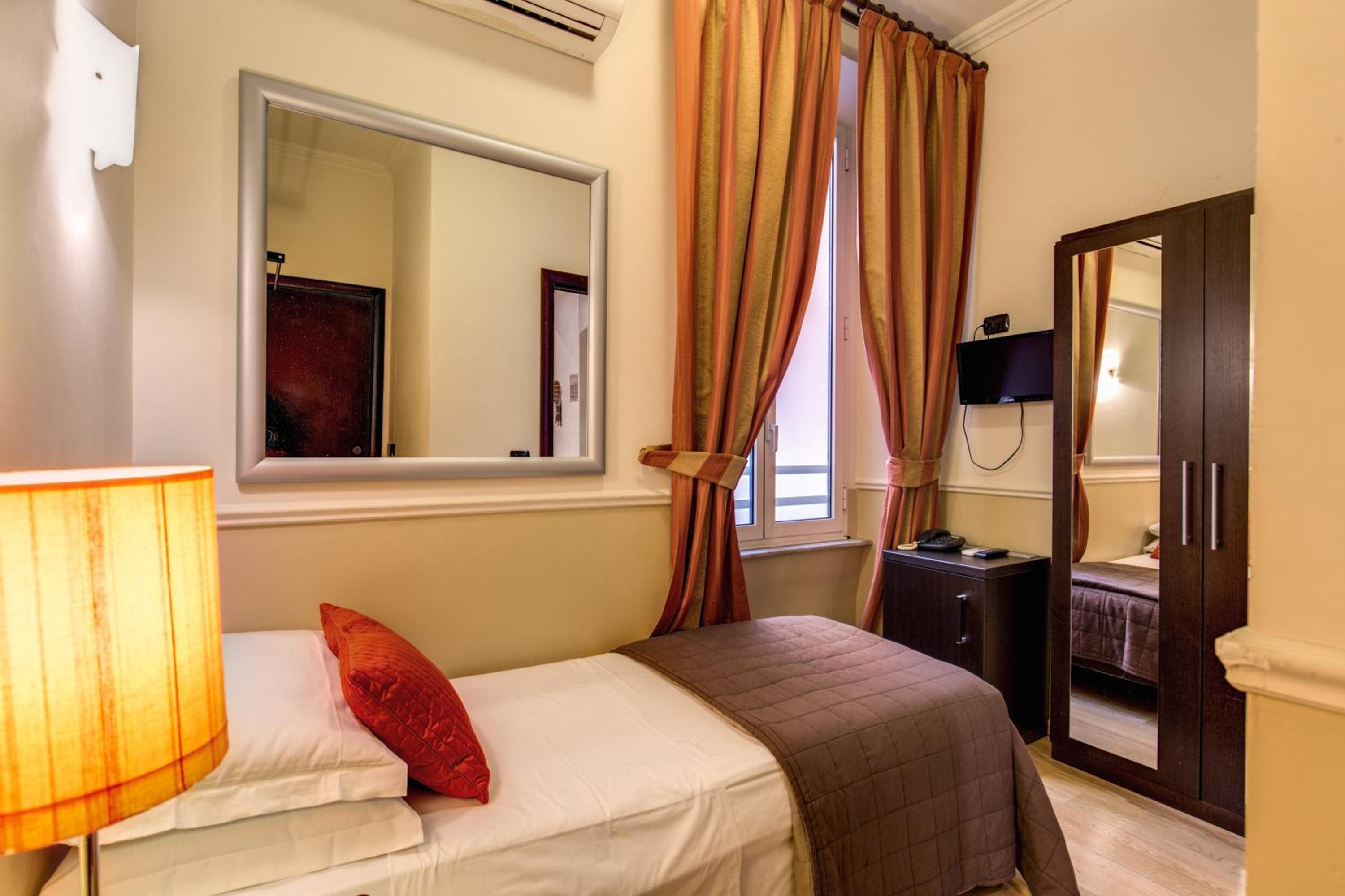 Single Room