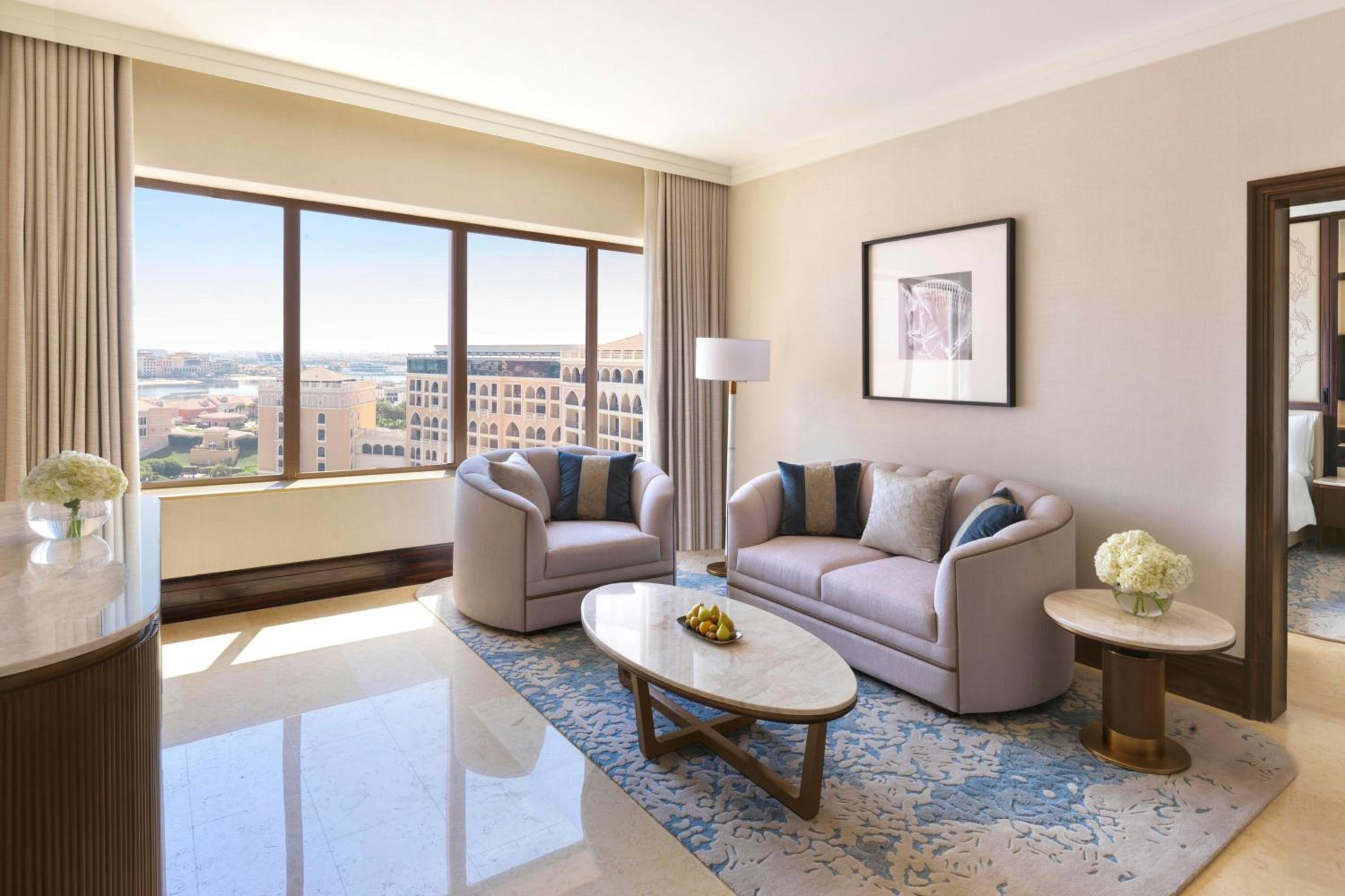 Junior Suite, 1 Bedroom Junior Suite, 1 King photo 2