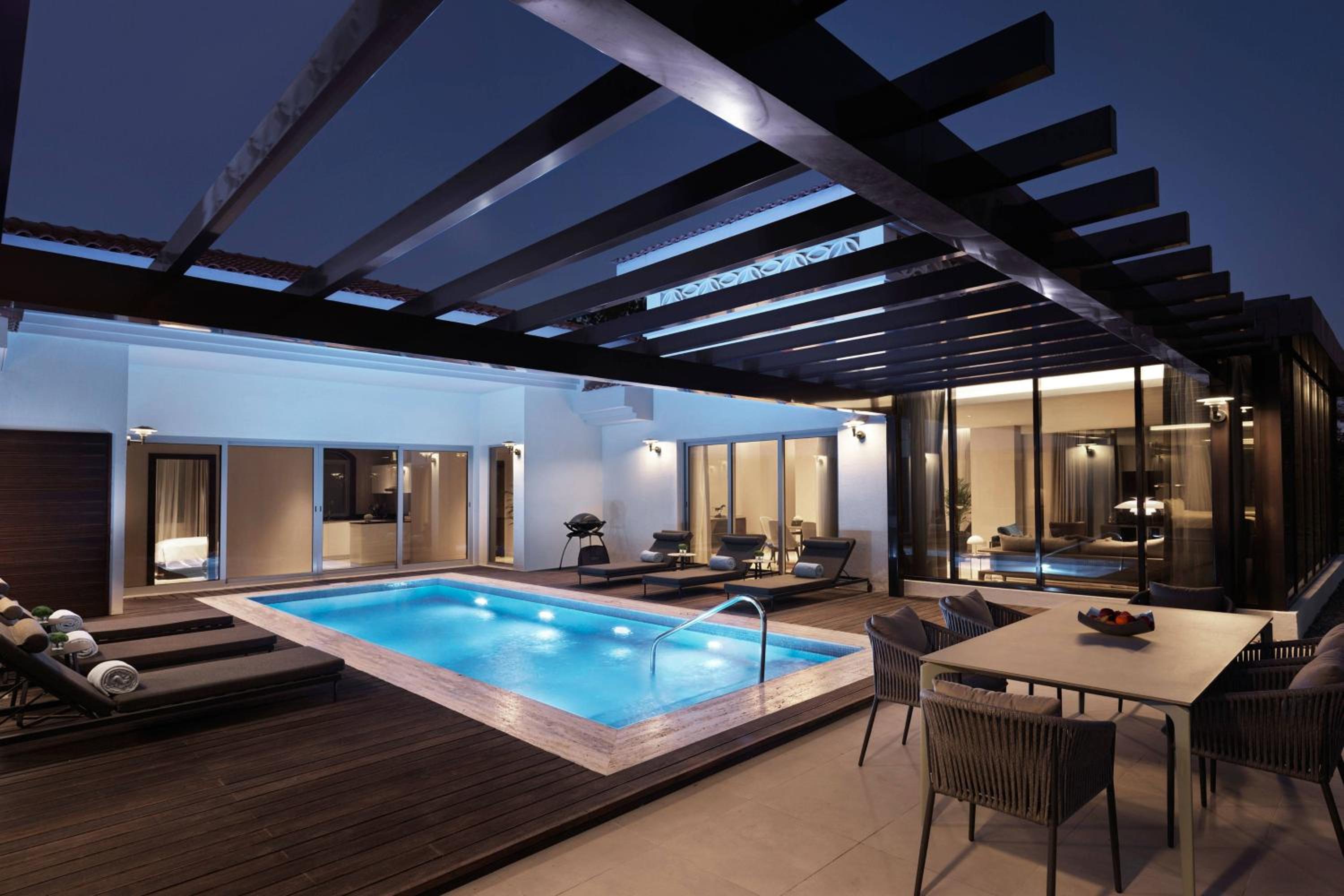 Three-Bedroom Villa with Garden and Plunge Pool — photo 2