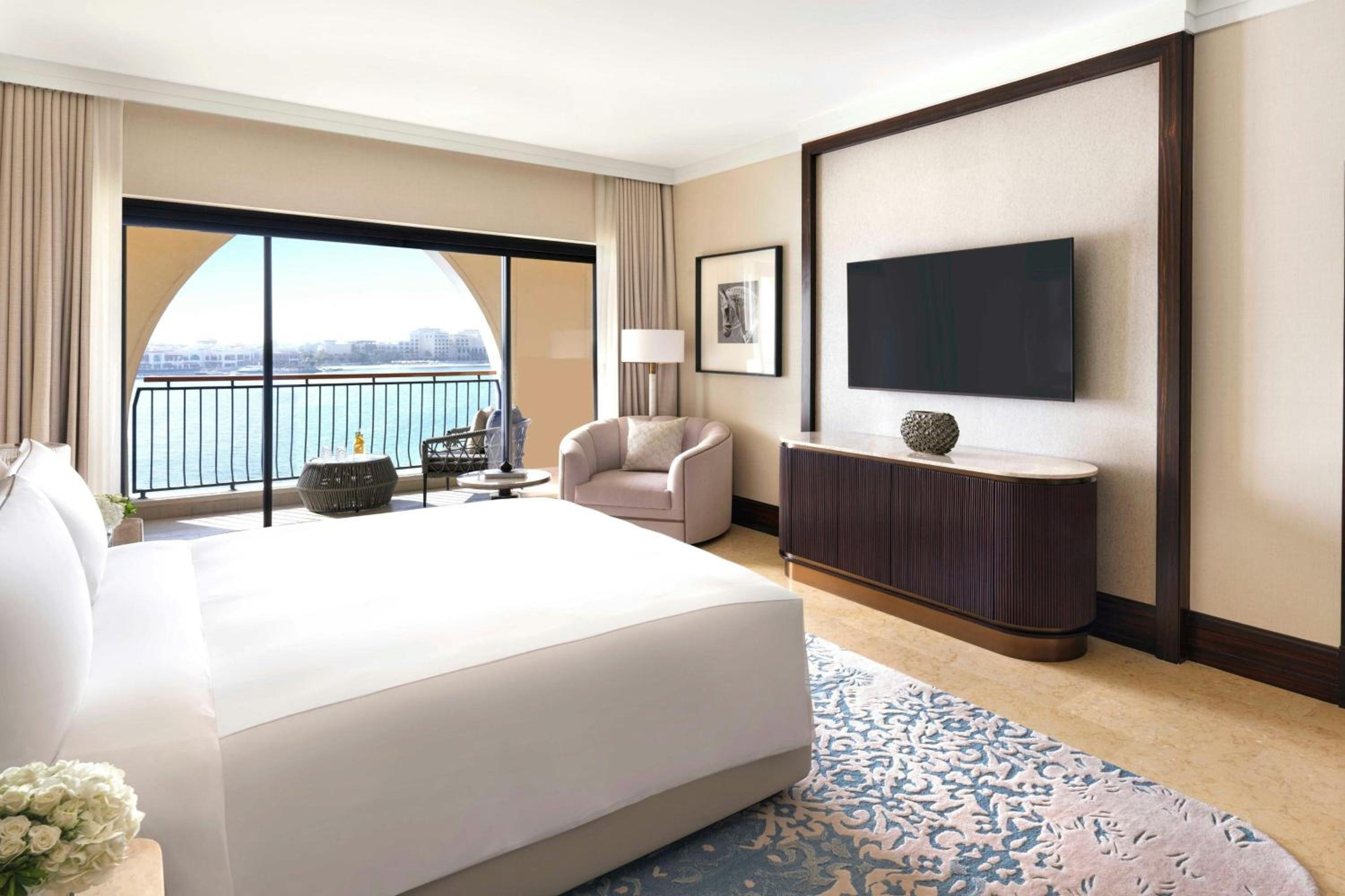 Executive Suite — photo 4