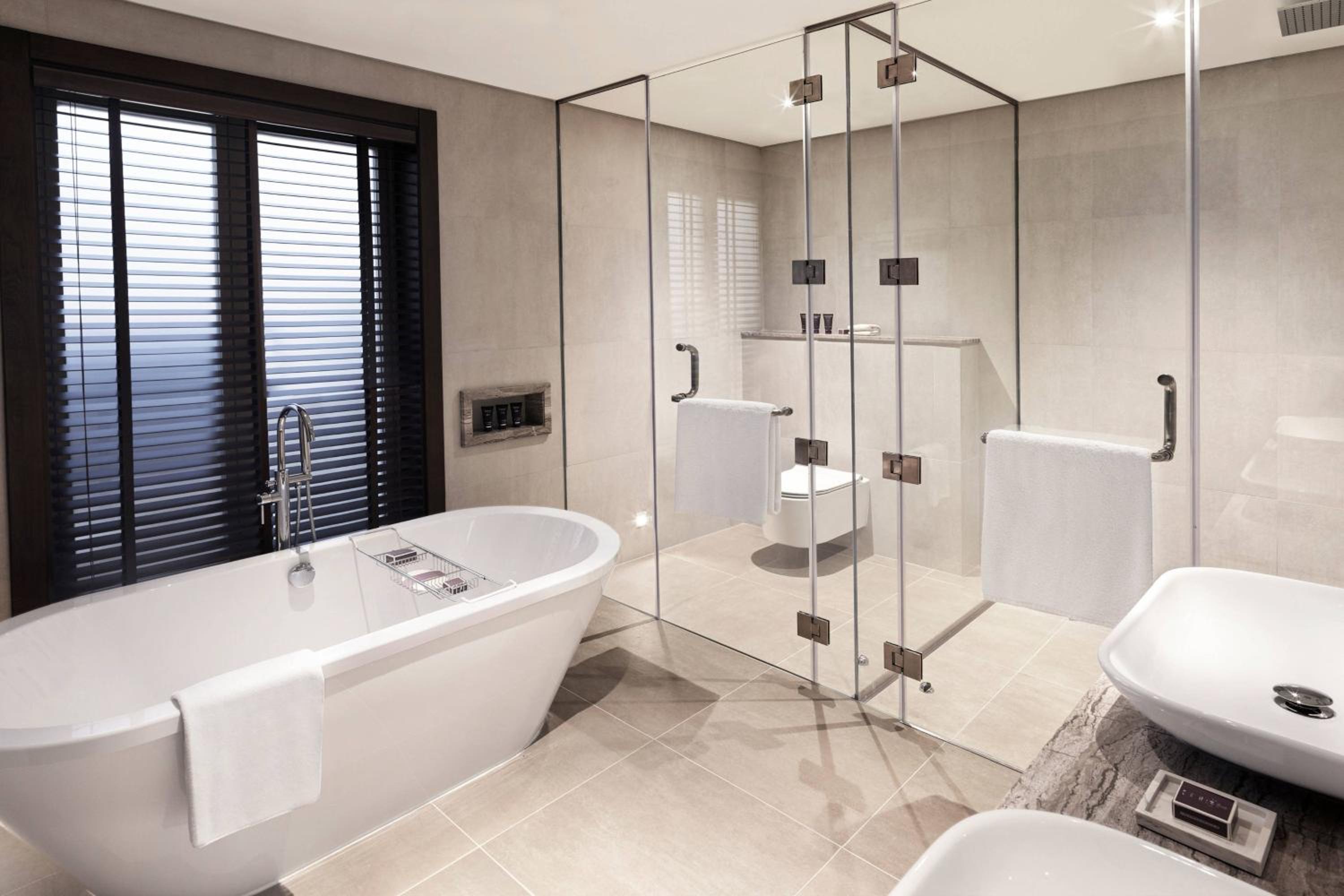 Three-Bedroom Villa with Garden and Plunge Pool — photo 5
