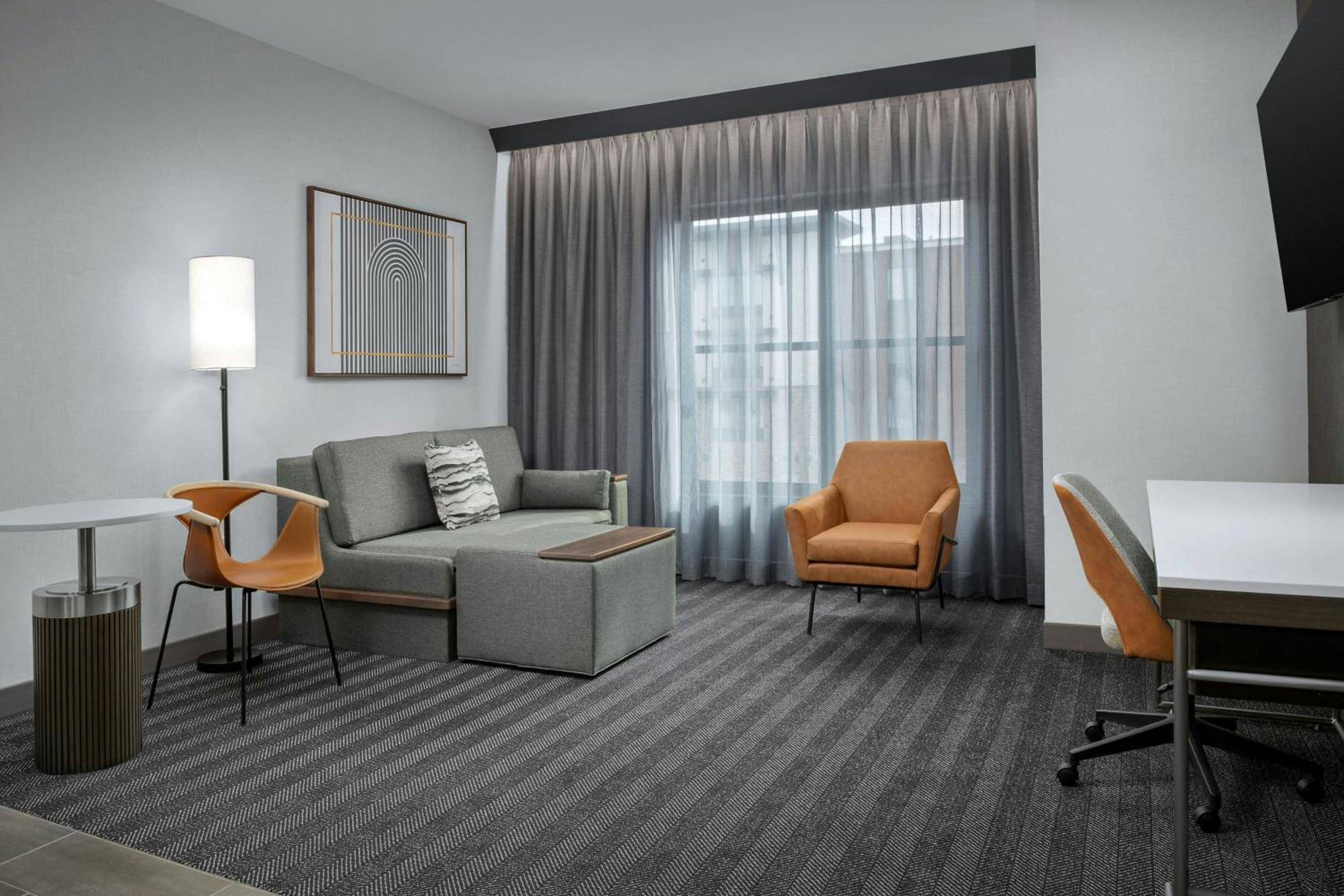 King Suite with Sofa Bed - Hearing Accessible - Photo 14