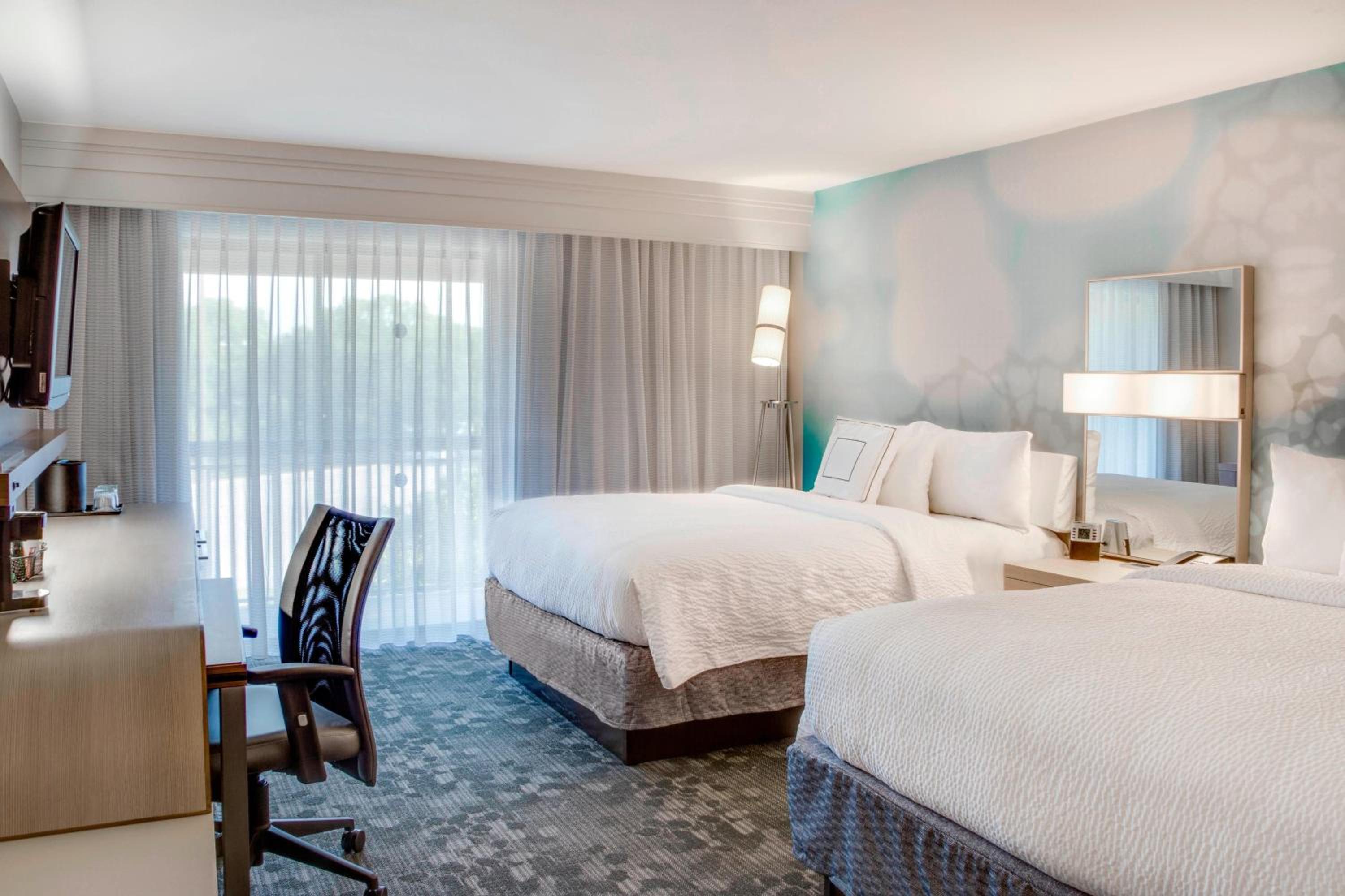 King Room - Hearing Accessible/High Floor photo 2