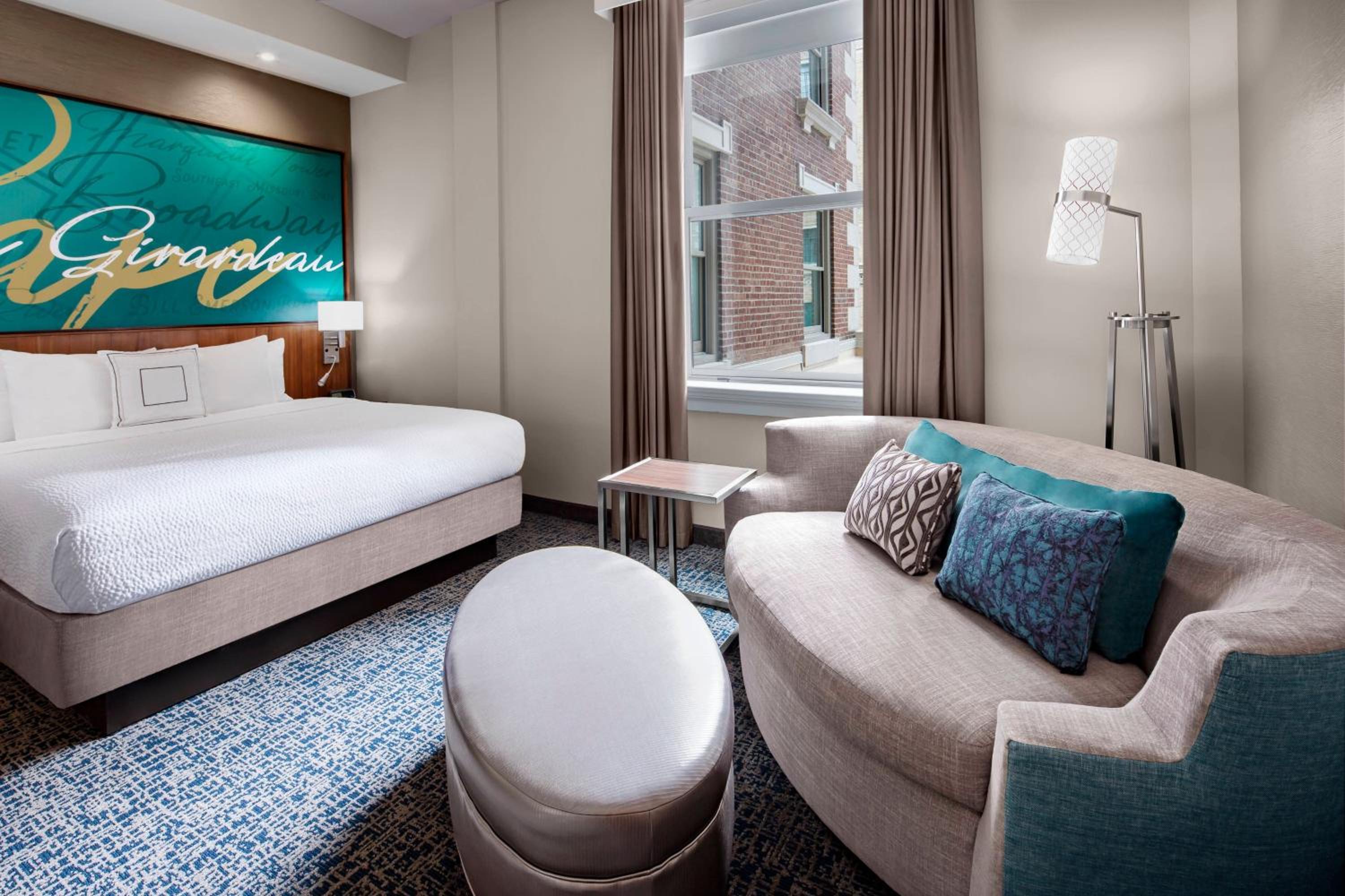 King Room with Roll-In Shower and Sofa Bed - Mobility Access/Hearing Accessible at Courtyard by Marriott Cape Girardeau Downtown in Cape Girardeau