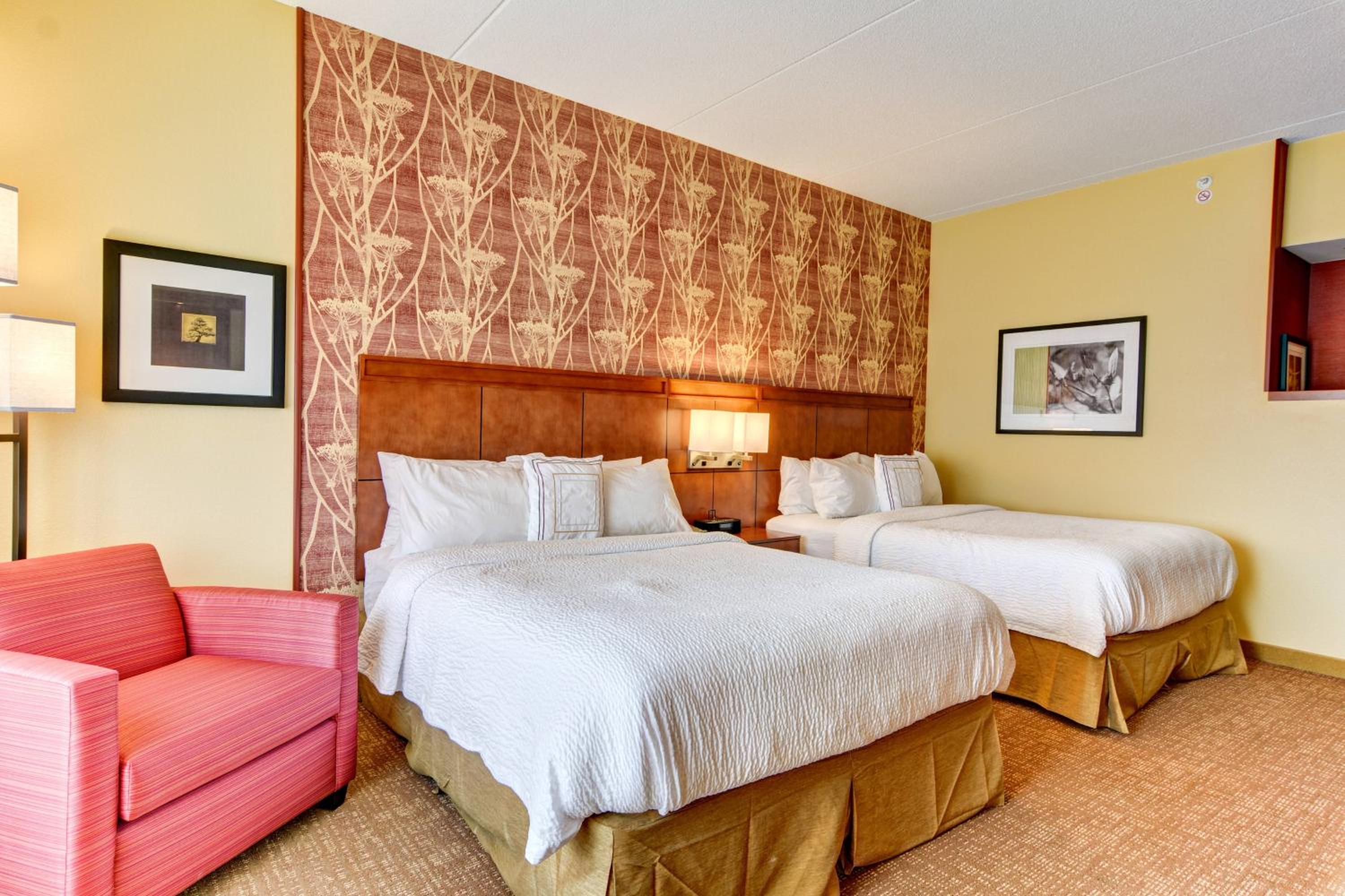 Double Room with Two Double Beds - Hearing Accessible photo 2