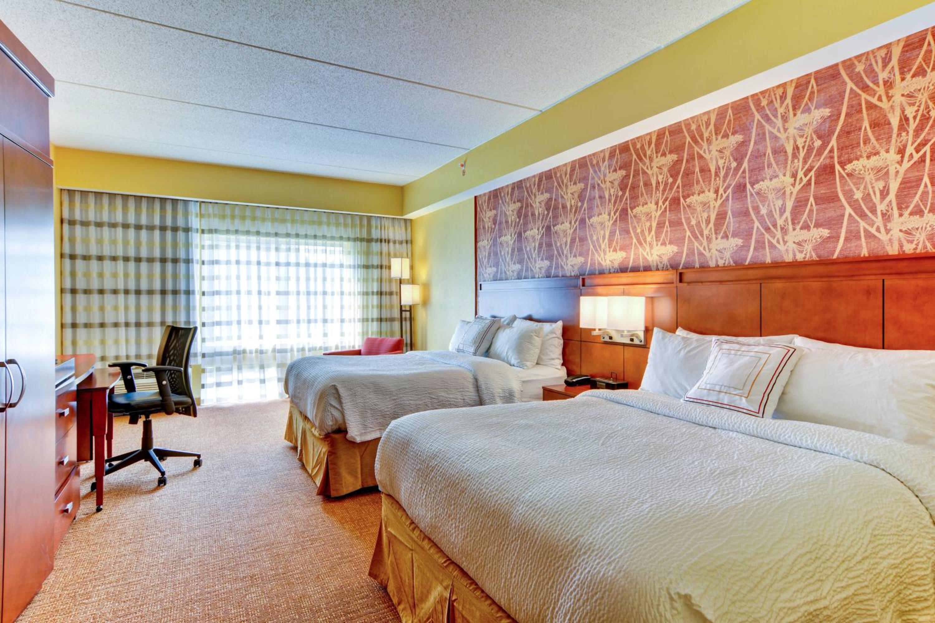 Double Room with Two Double Beds - Hearing Accessible photo 1