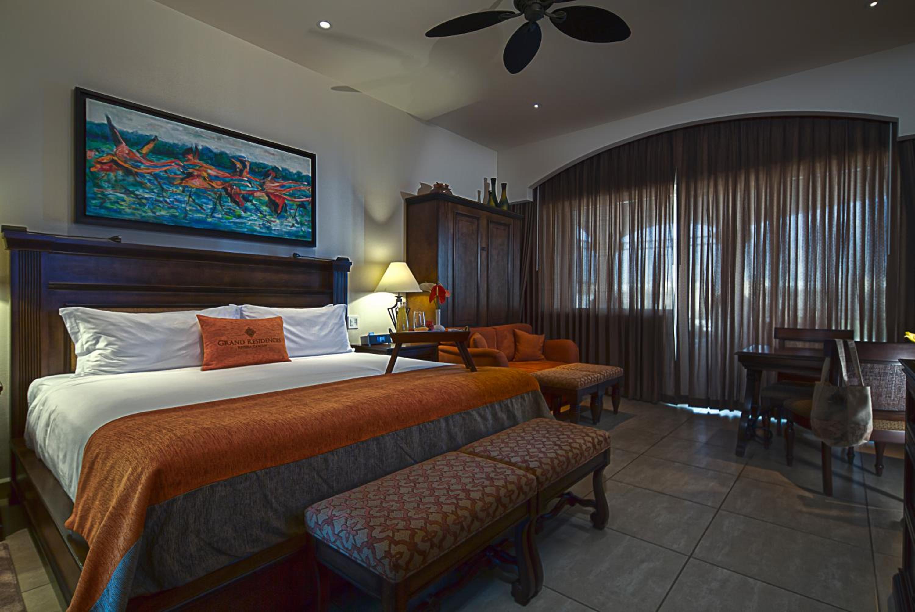  Master Suite with One bedroom and King Bed, Non-Smoking