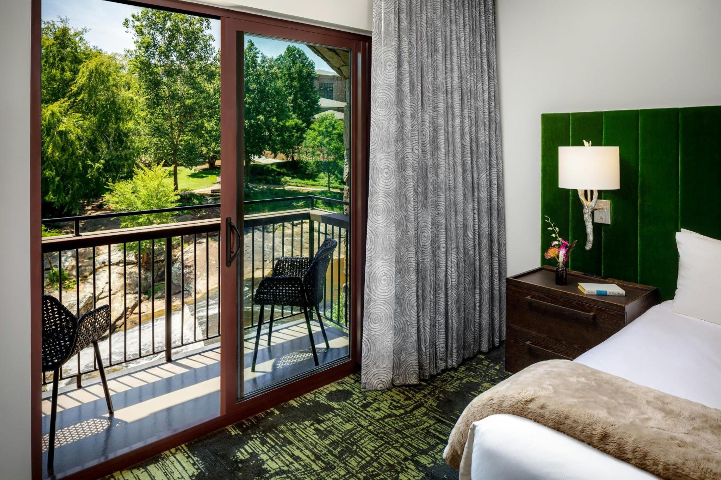 Queen Room with Two Queen Beds and Balcony - Mobility Accessible with Transfer Shower