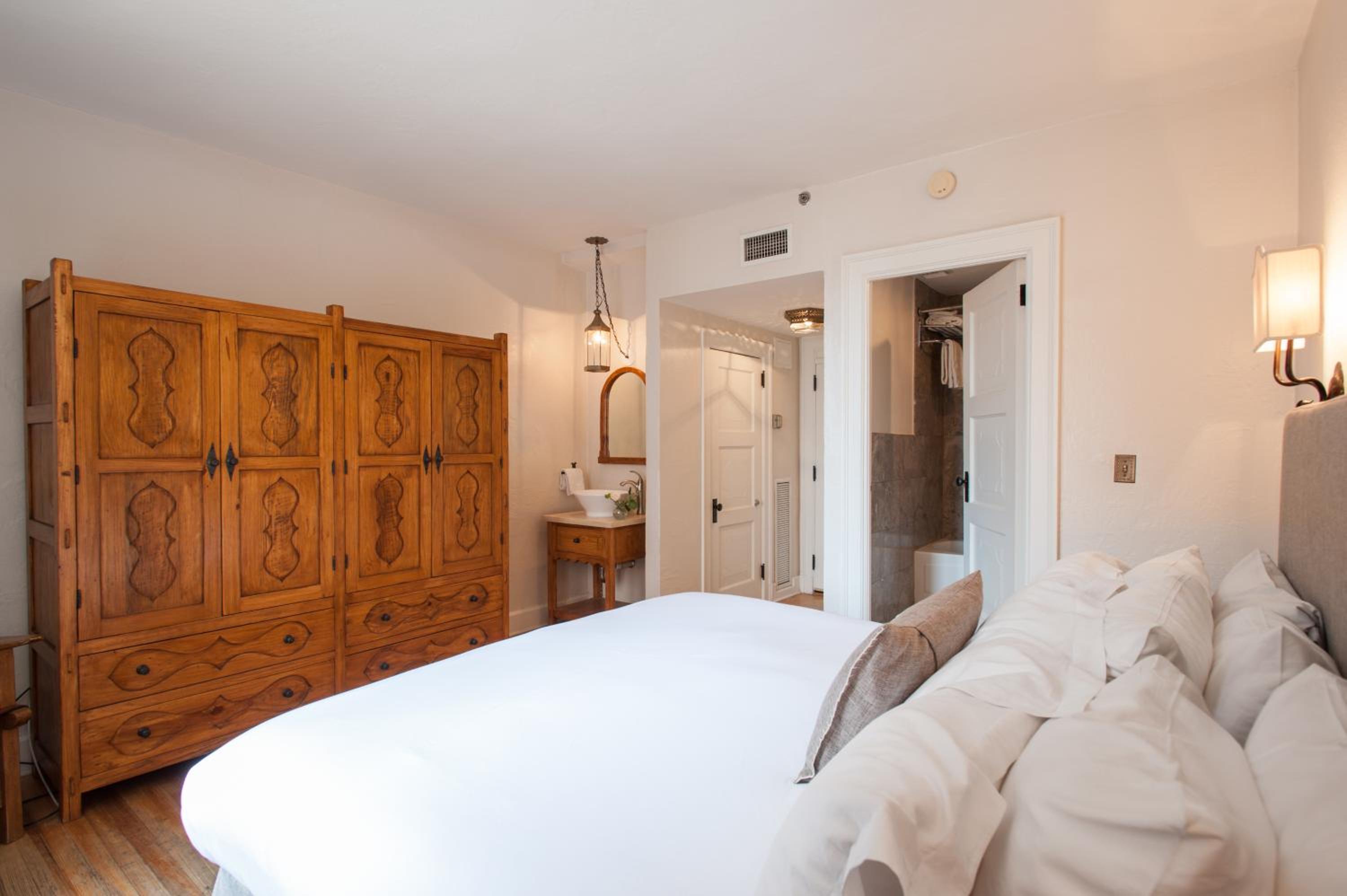 Classic King Room