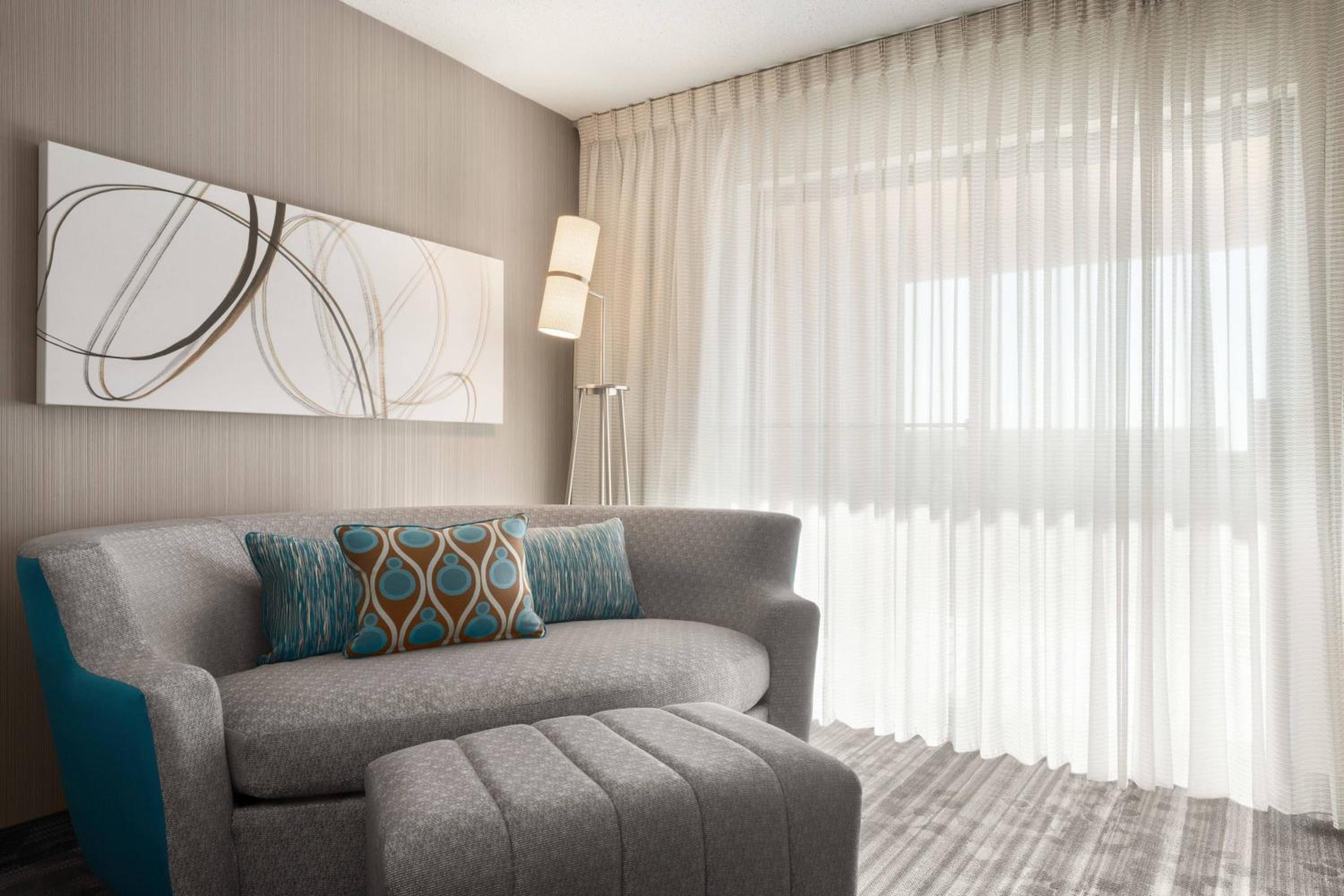King Room with Balcony - Photo 2