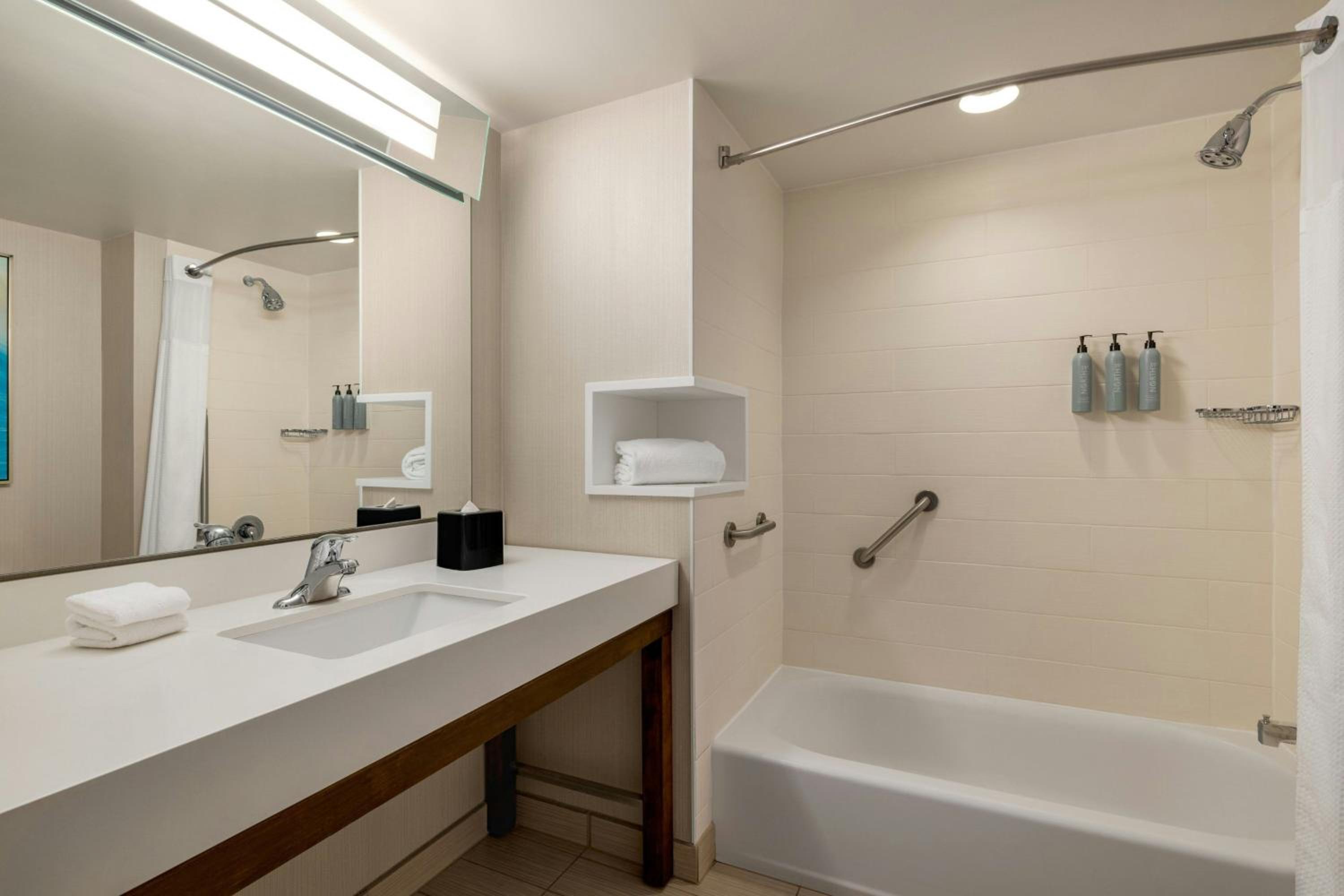 King Room with Roll-In Shower - Mobility Access/Hearing Accessible photo 2
