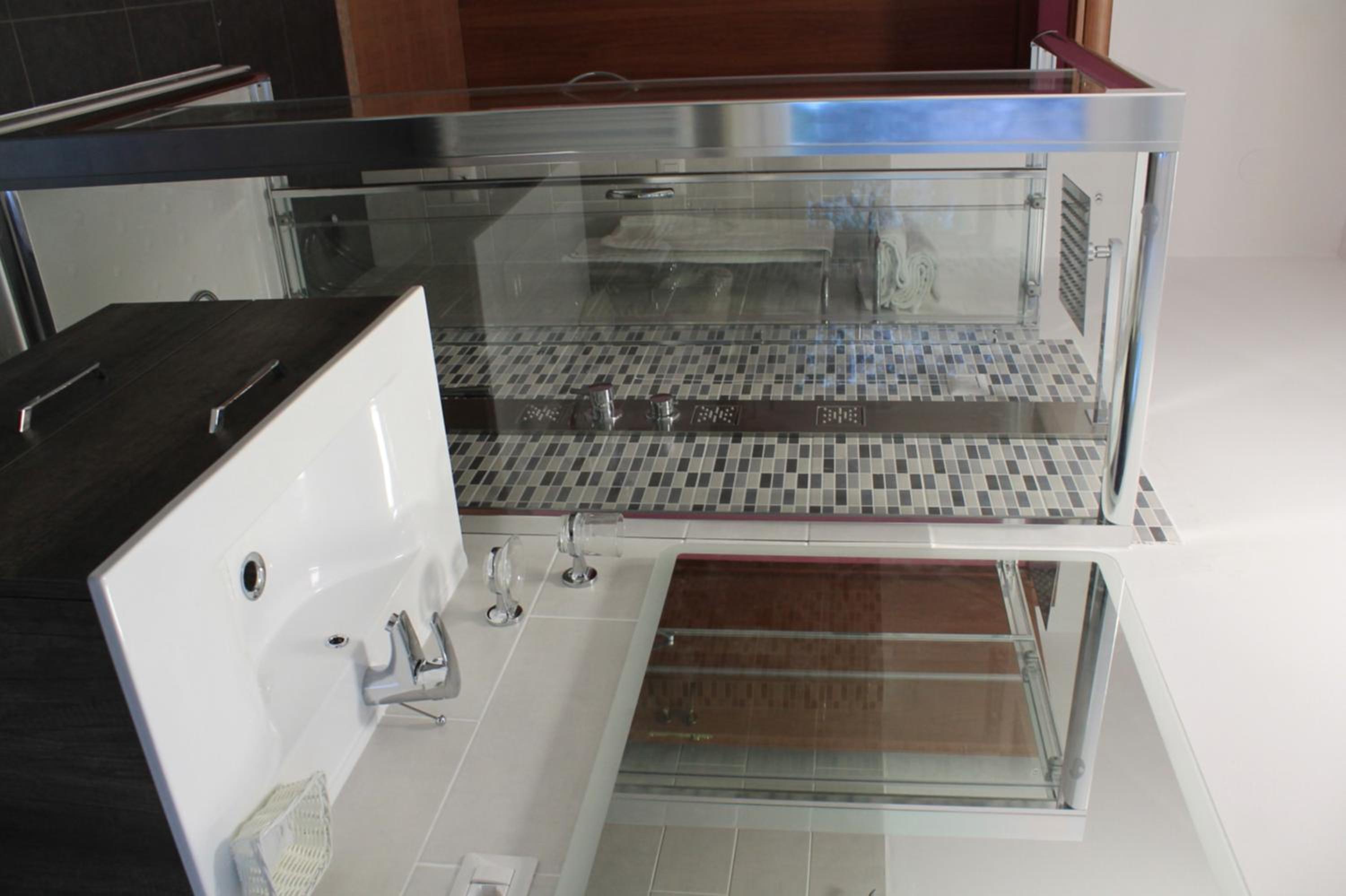 Quadruple Room - Photo 7