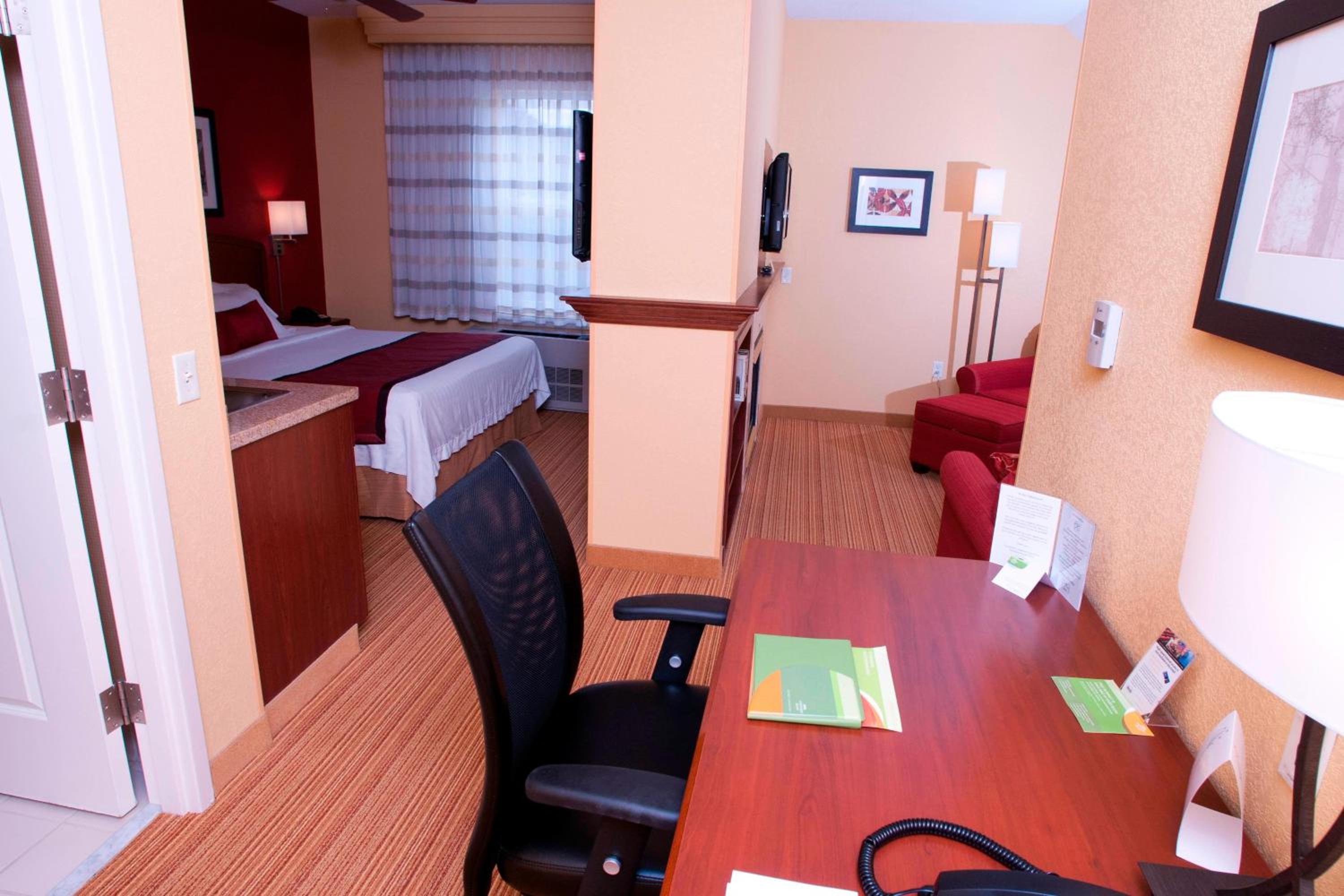 King Suite with Sofa Bed - Photo 8