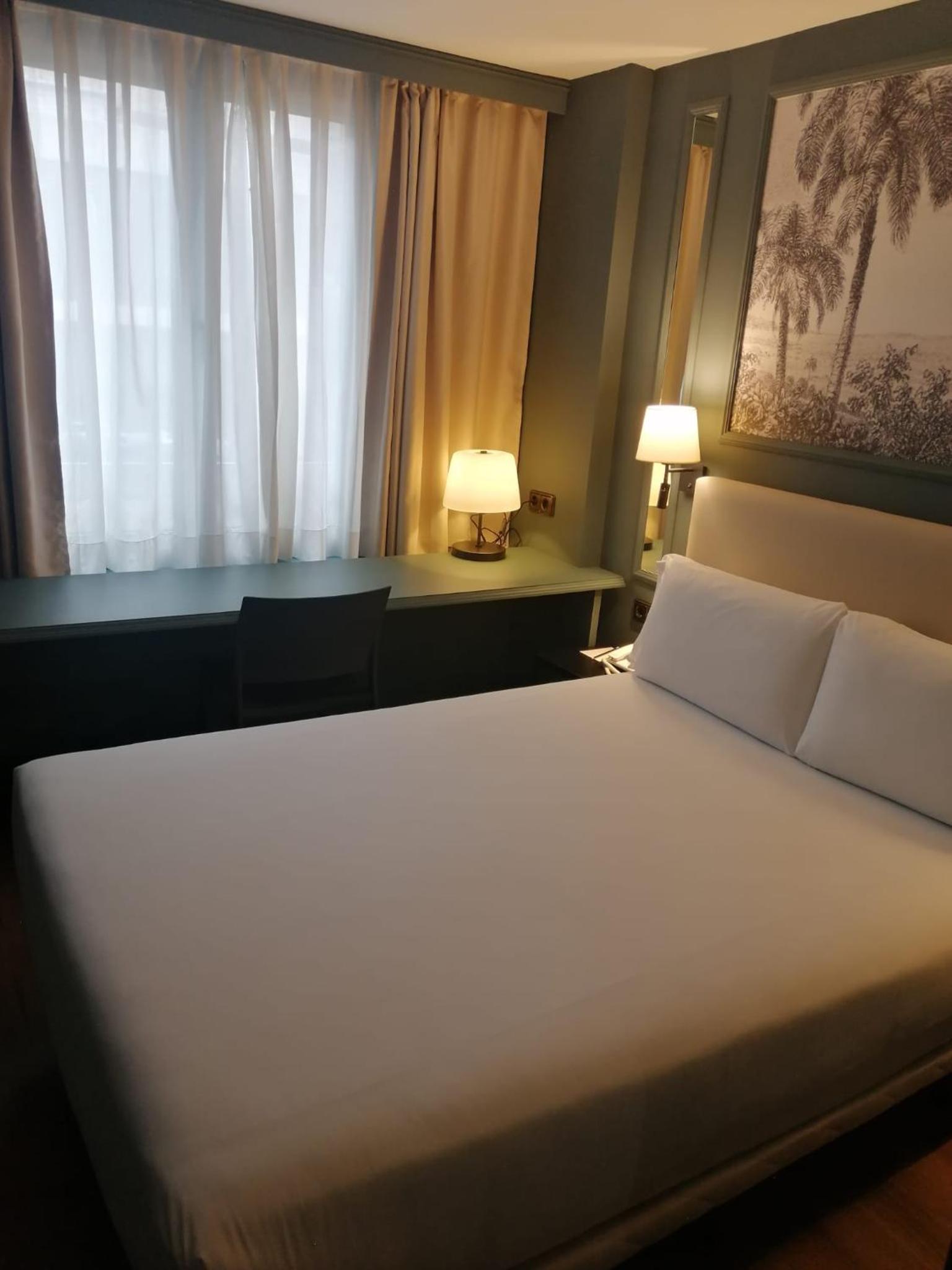 Deluxe Mini Room