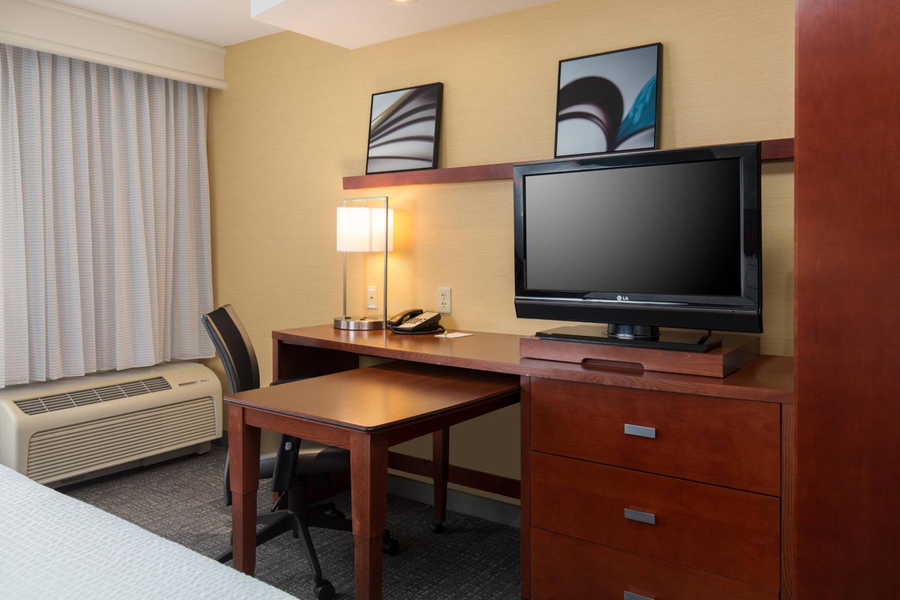 King Room with Sofa Bed and Roll-In Shower - Mobility/Hearing Accessible - Photo 3