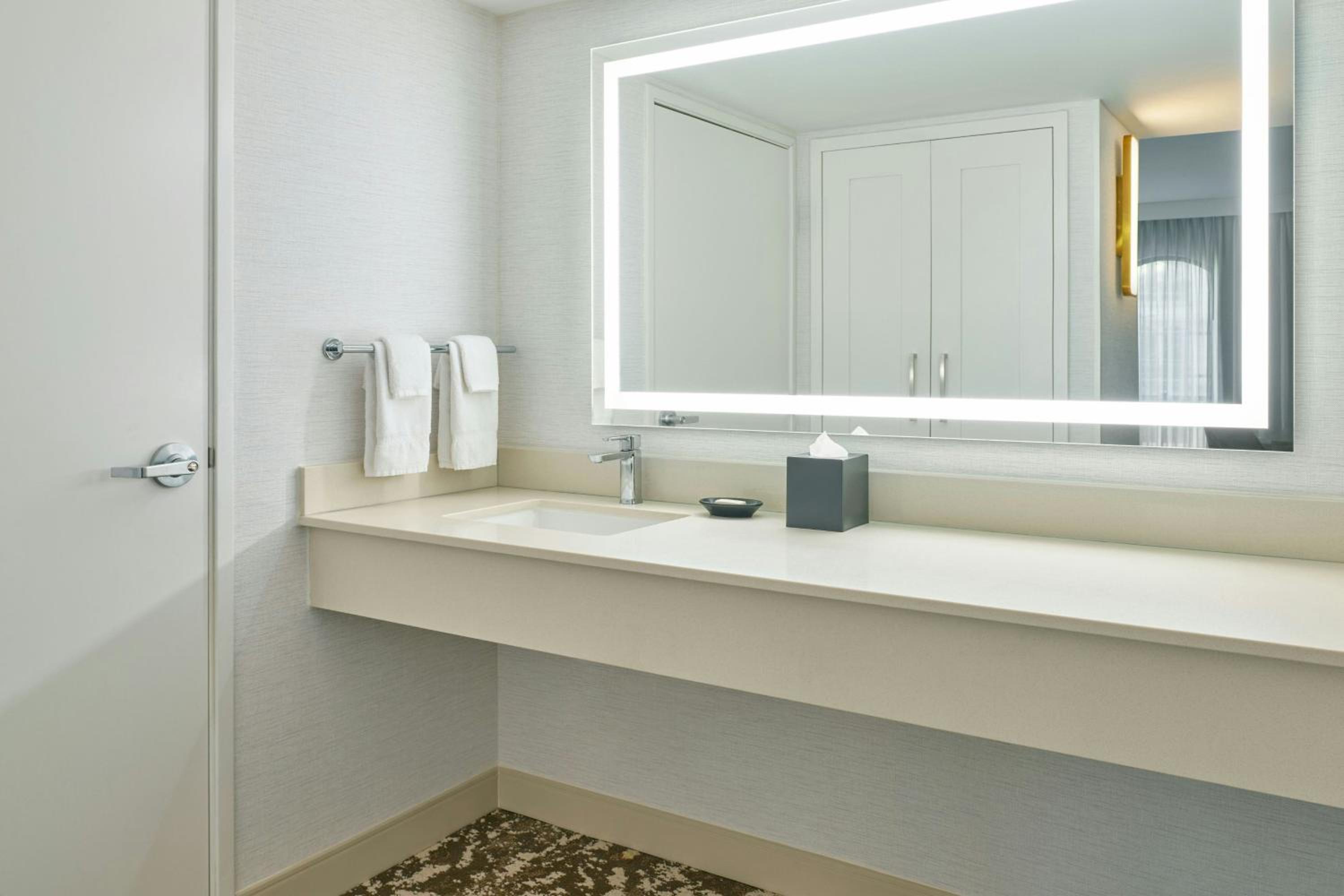 1 Bedroom Suite, 1 Bedroom 2 room Suite - Photo 6