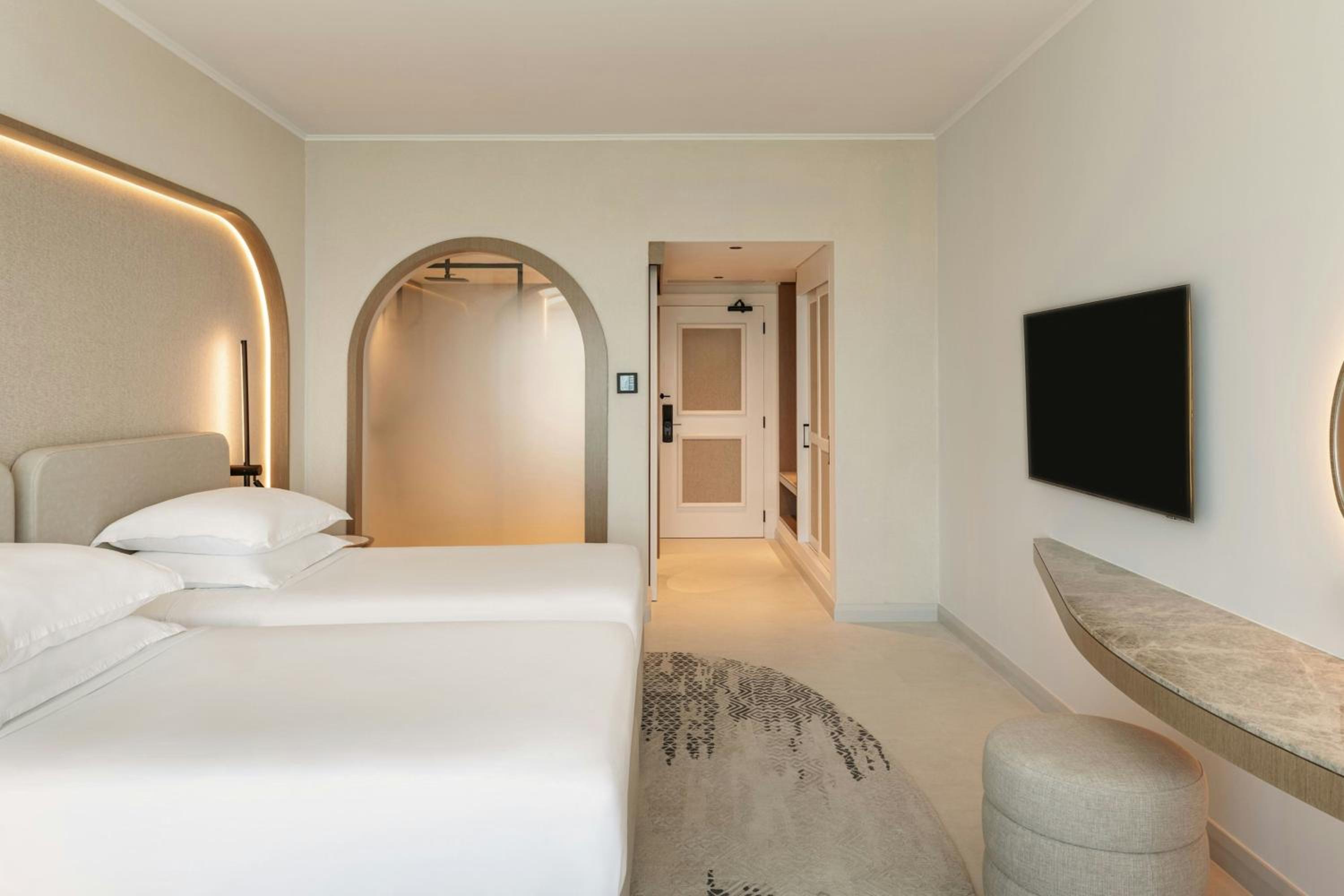 Deluxe Twin Room - Sea view, Private beach Access