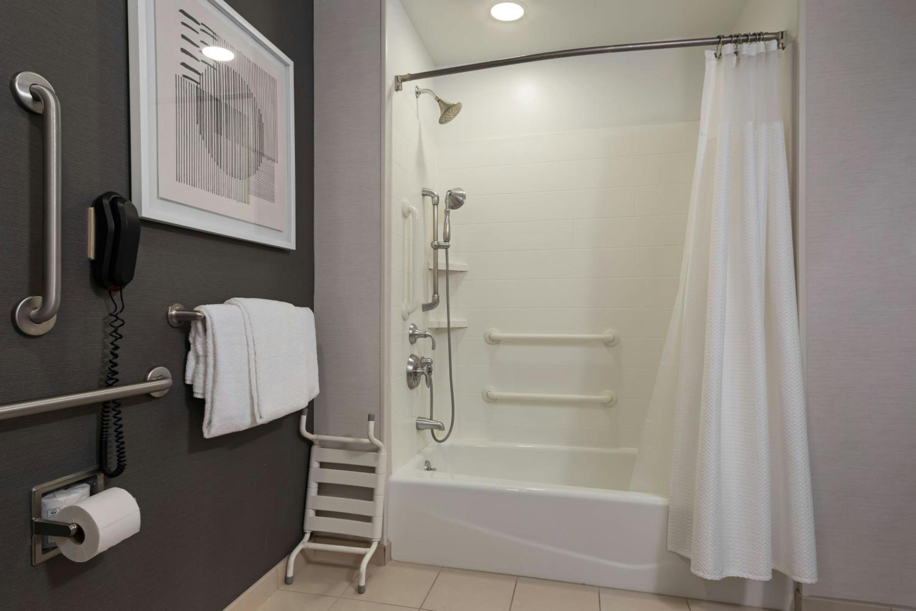 Queen Room with Two Queen Beds and Adapted Tub - Mobility and Hearing Accessible