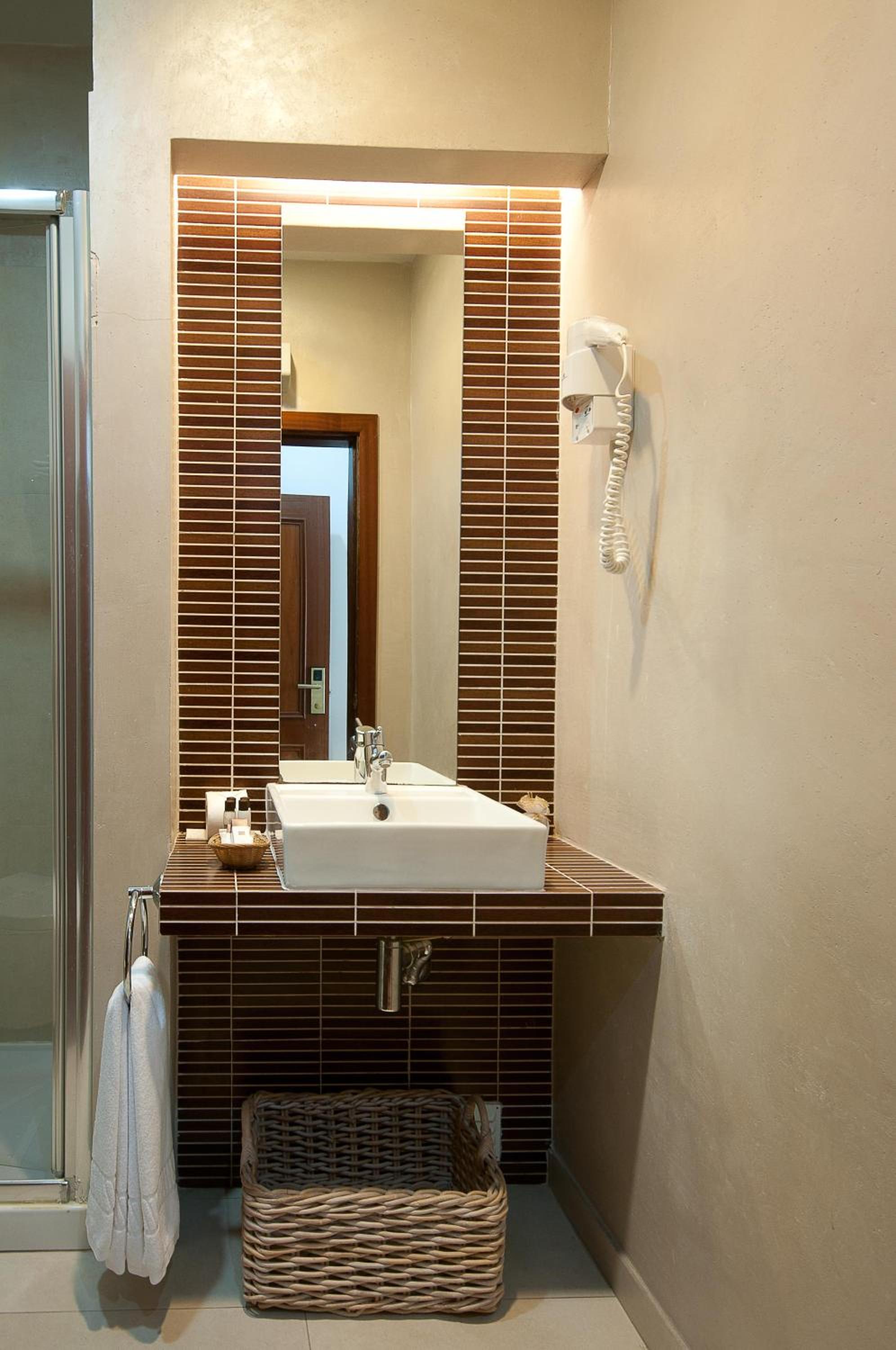 Double Room - Photo 6