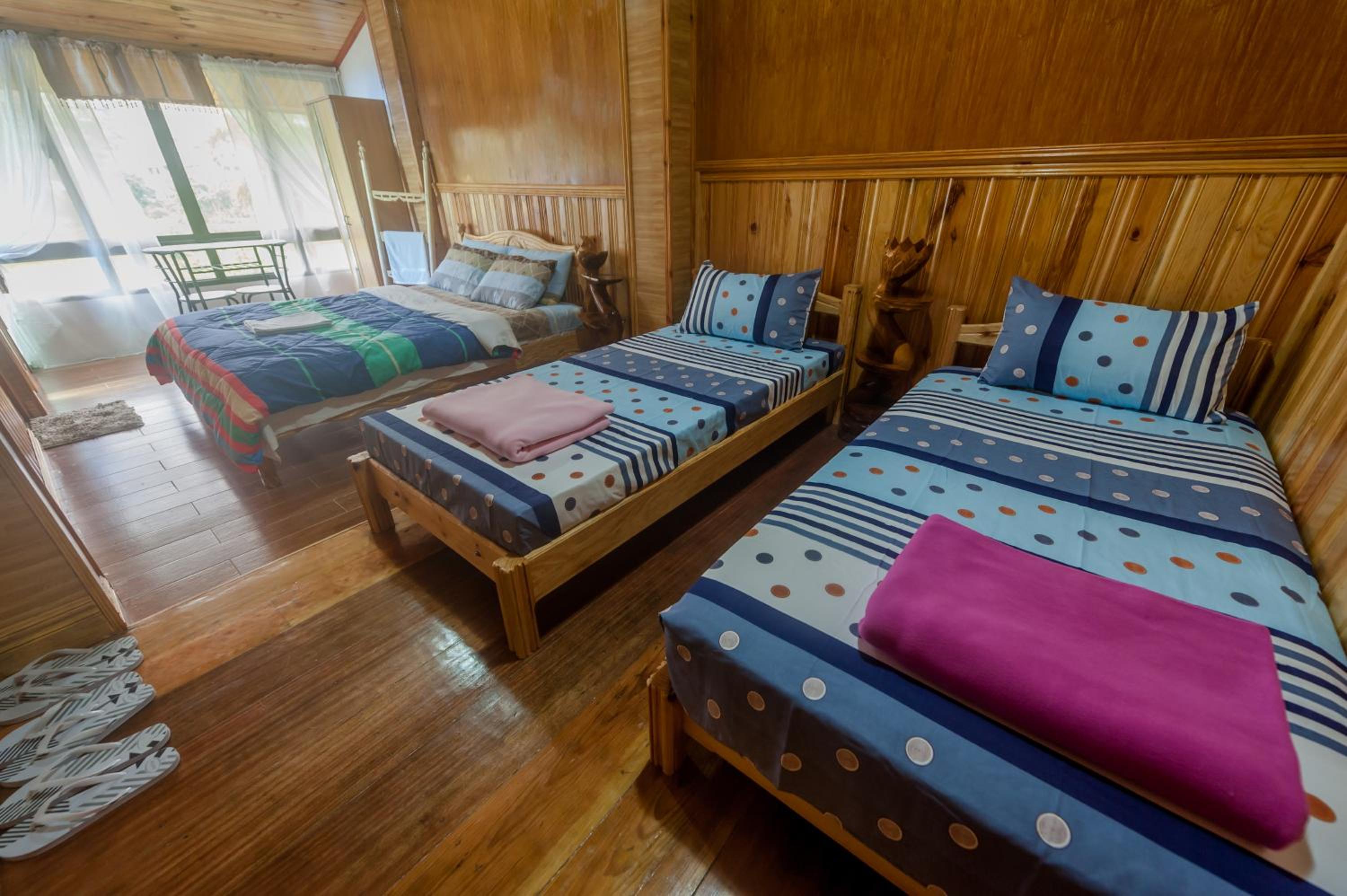 Deluxe Family Suite photo 1
