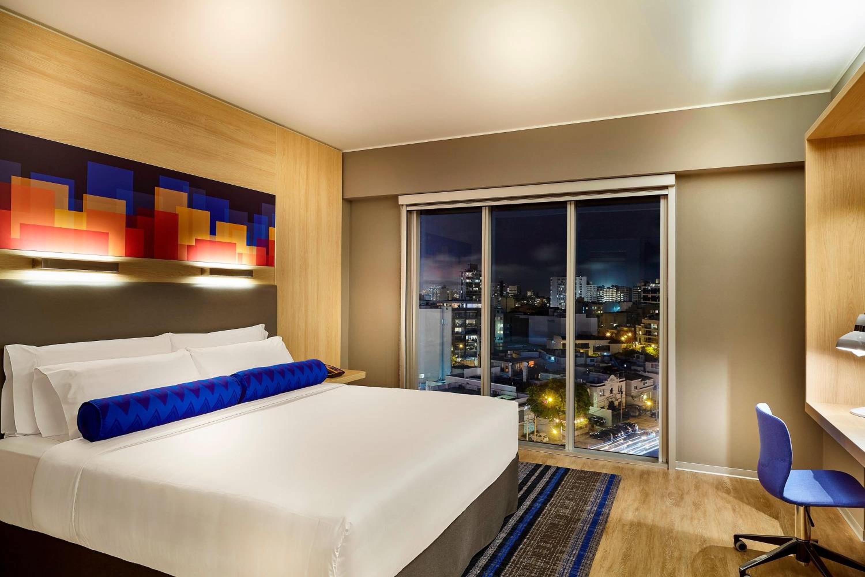 Grand Deluxe King Room