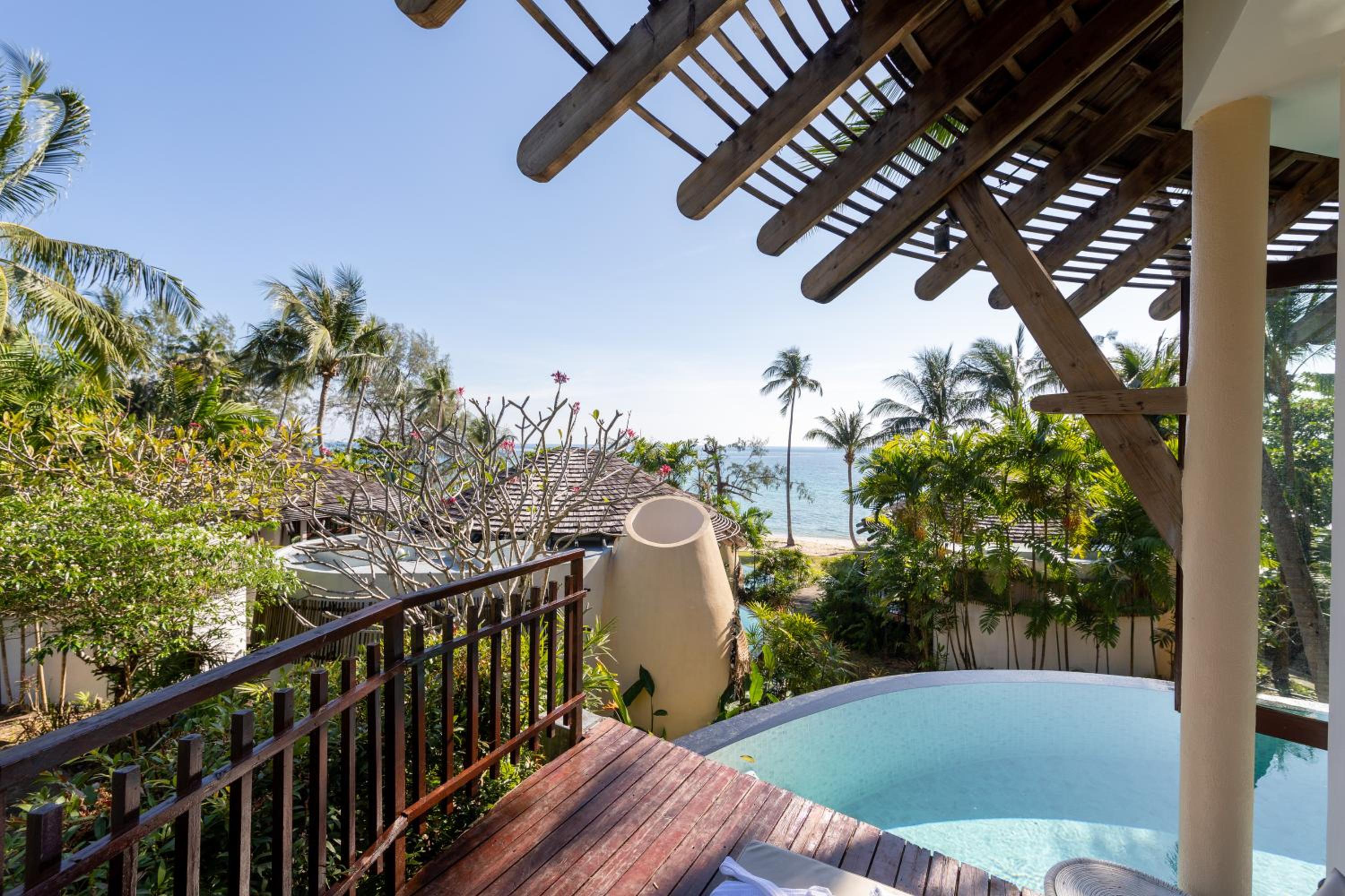 Villa with Sea View - Photo 3