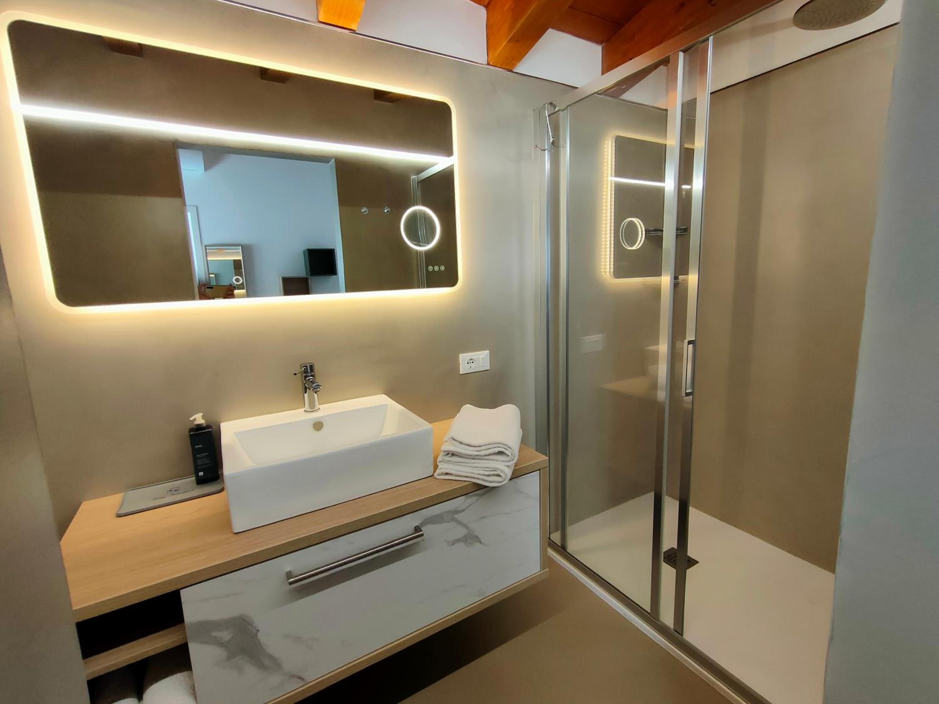 Junior Suite with Sea View photo 3