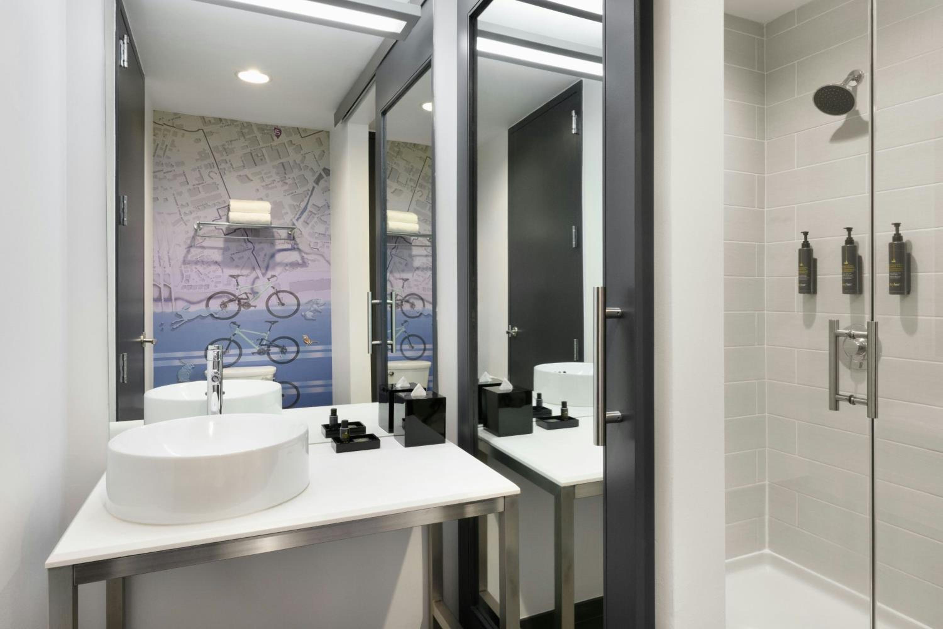 King Suite - Hearing Accessible