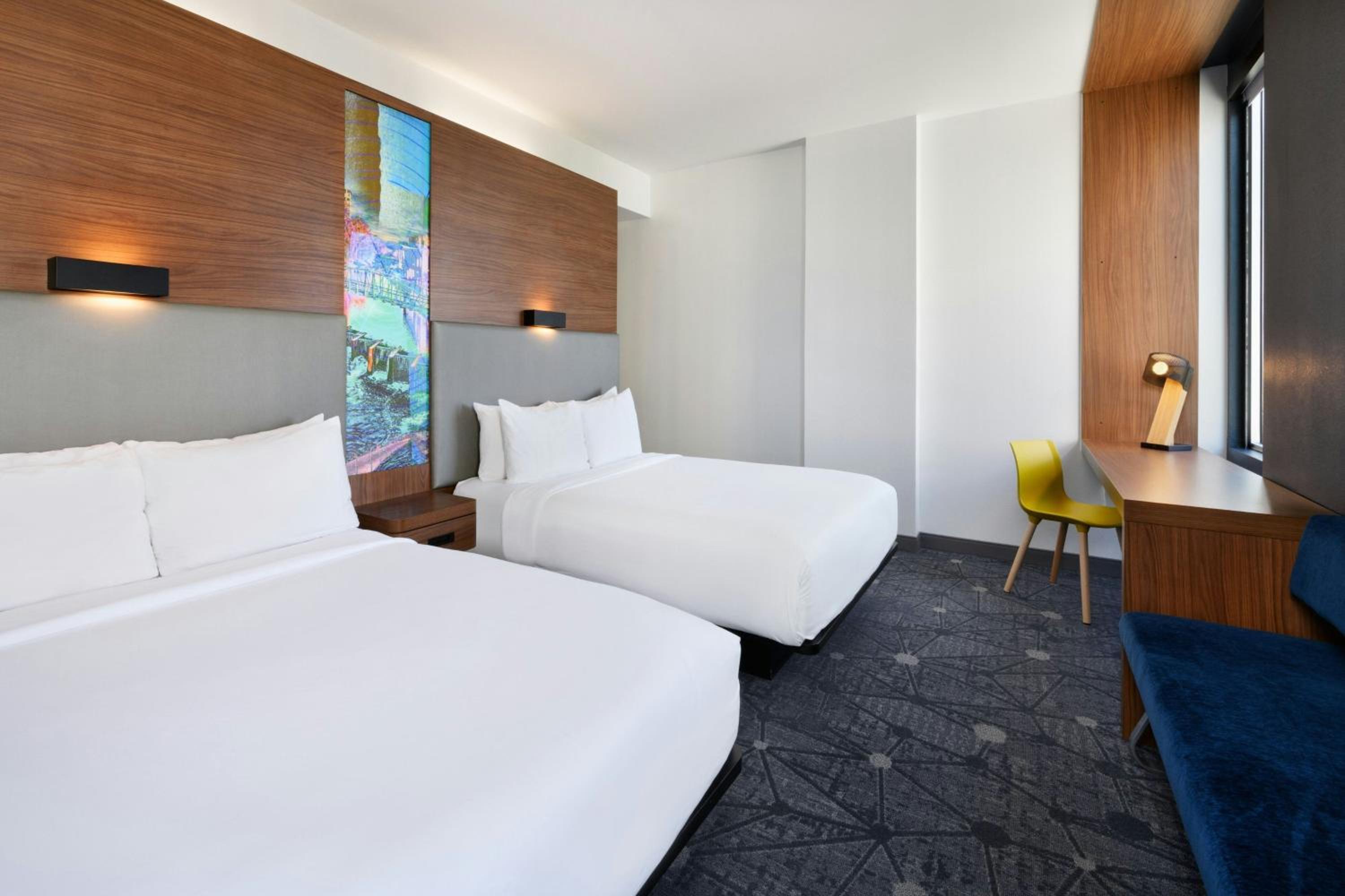 Traditional Queen Room with Two Queen Beds and Roll-in Shower - Mobility Accessible photo 2