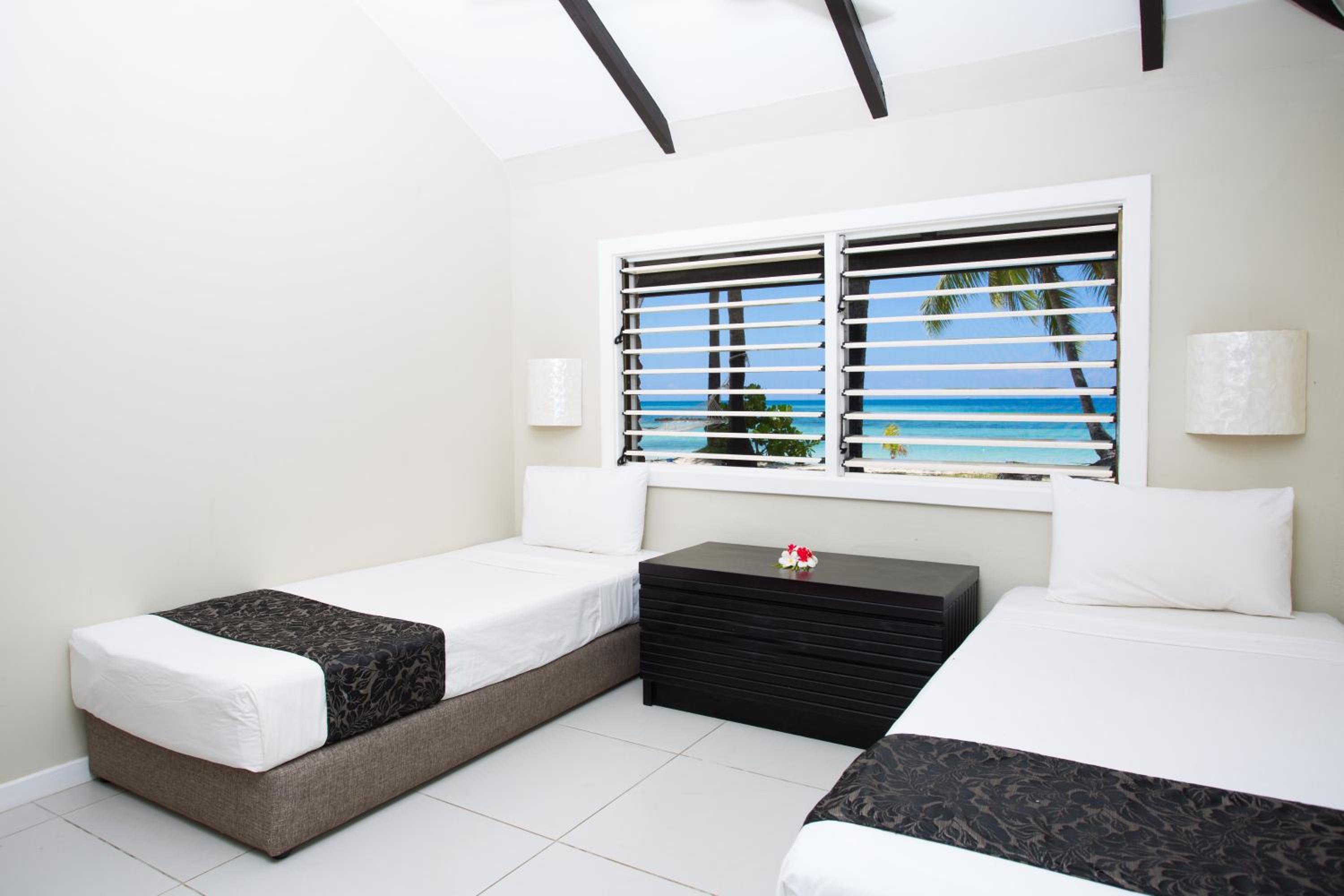 Beachfront Bure - Photo 9