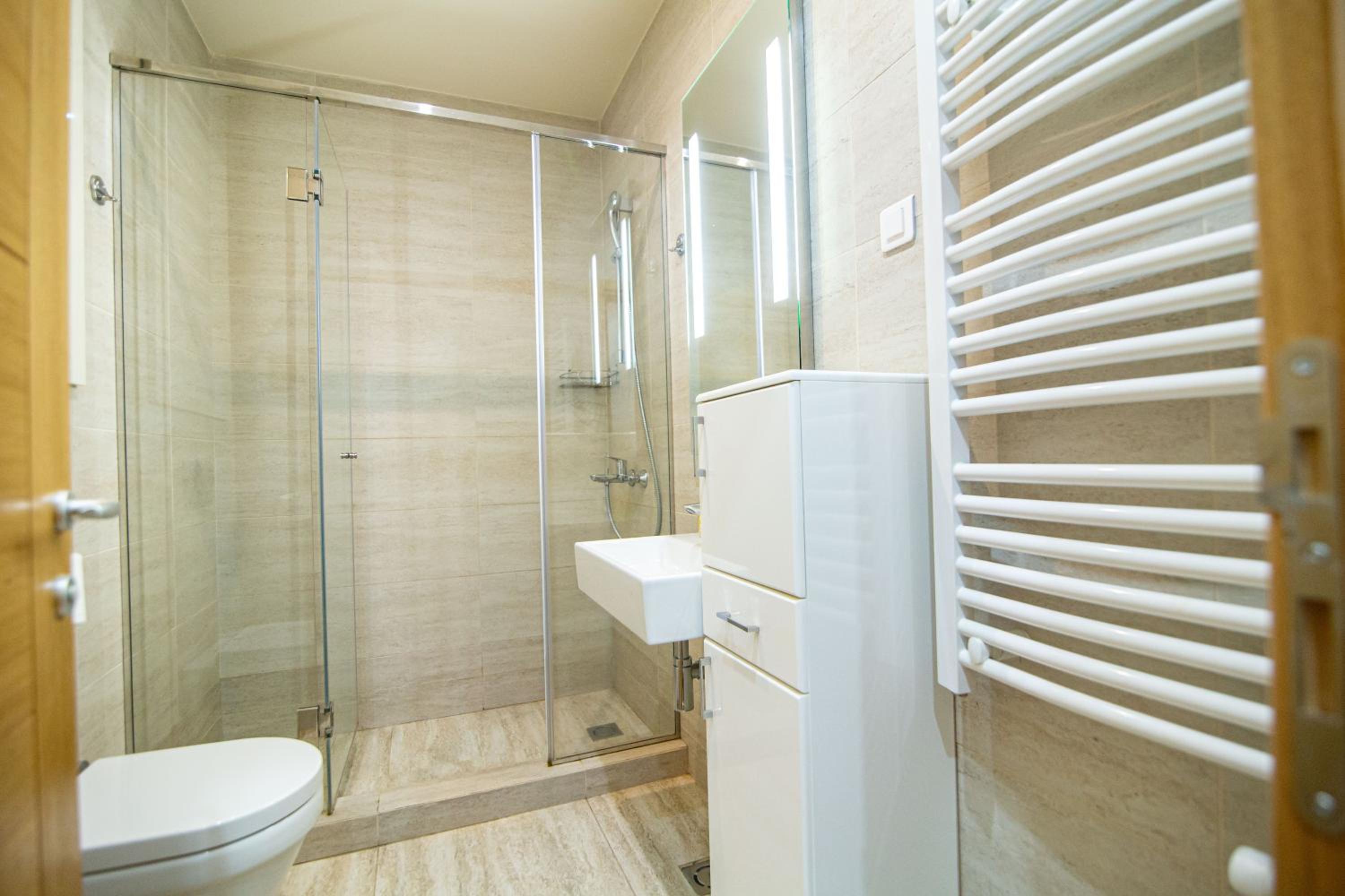 One-Bedroom Apartment with Balcony photo 2