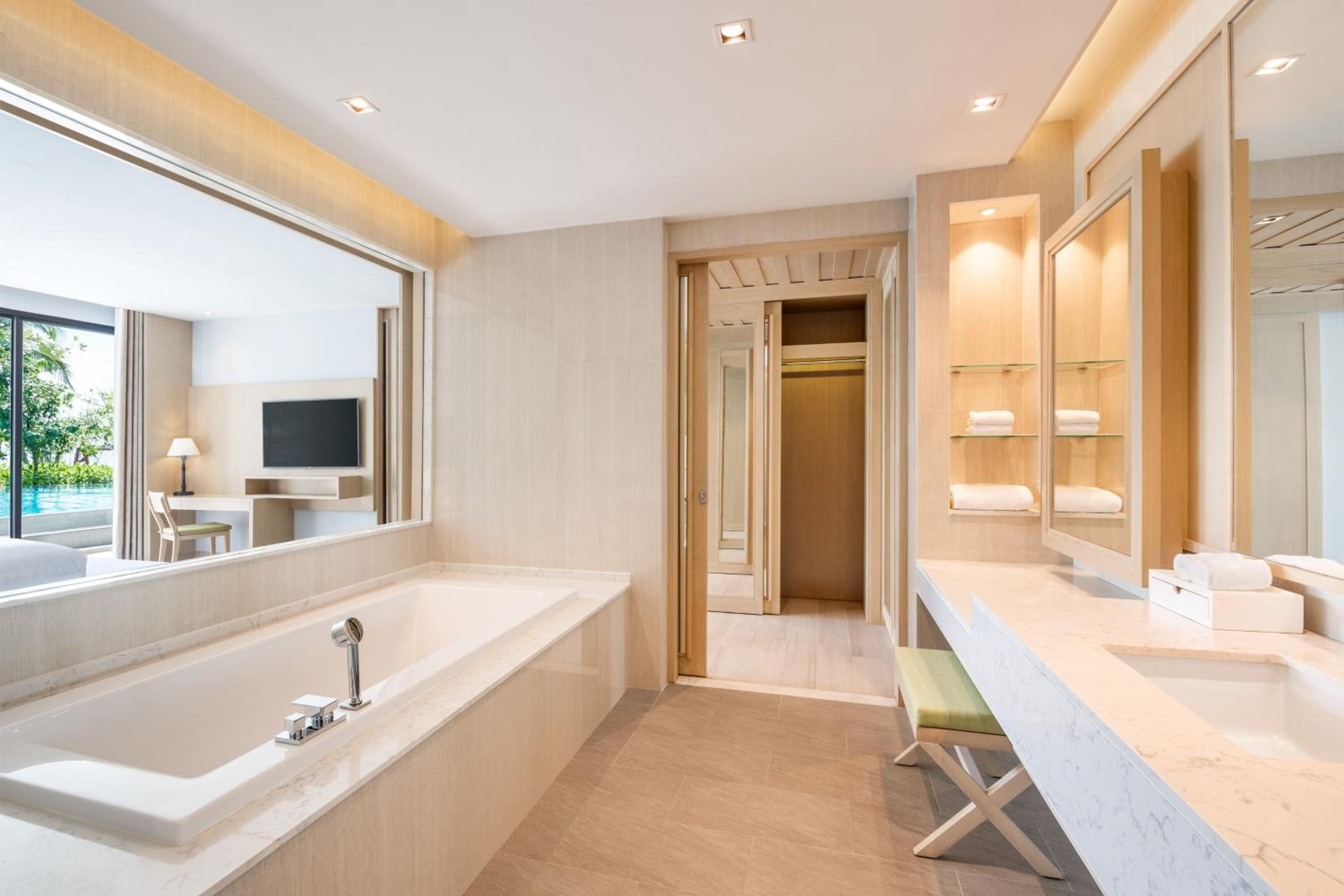 One-Bedroom King Suite with Terrace and Pool Access - Ground Floor