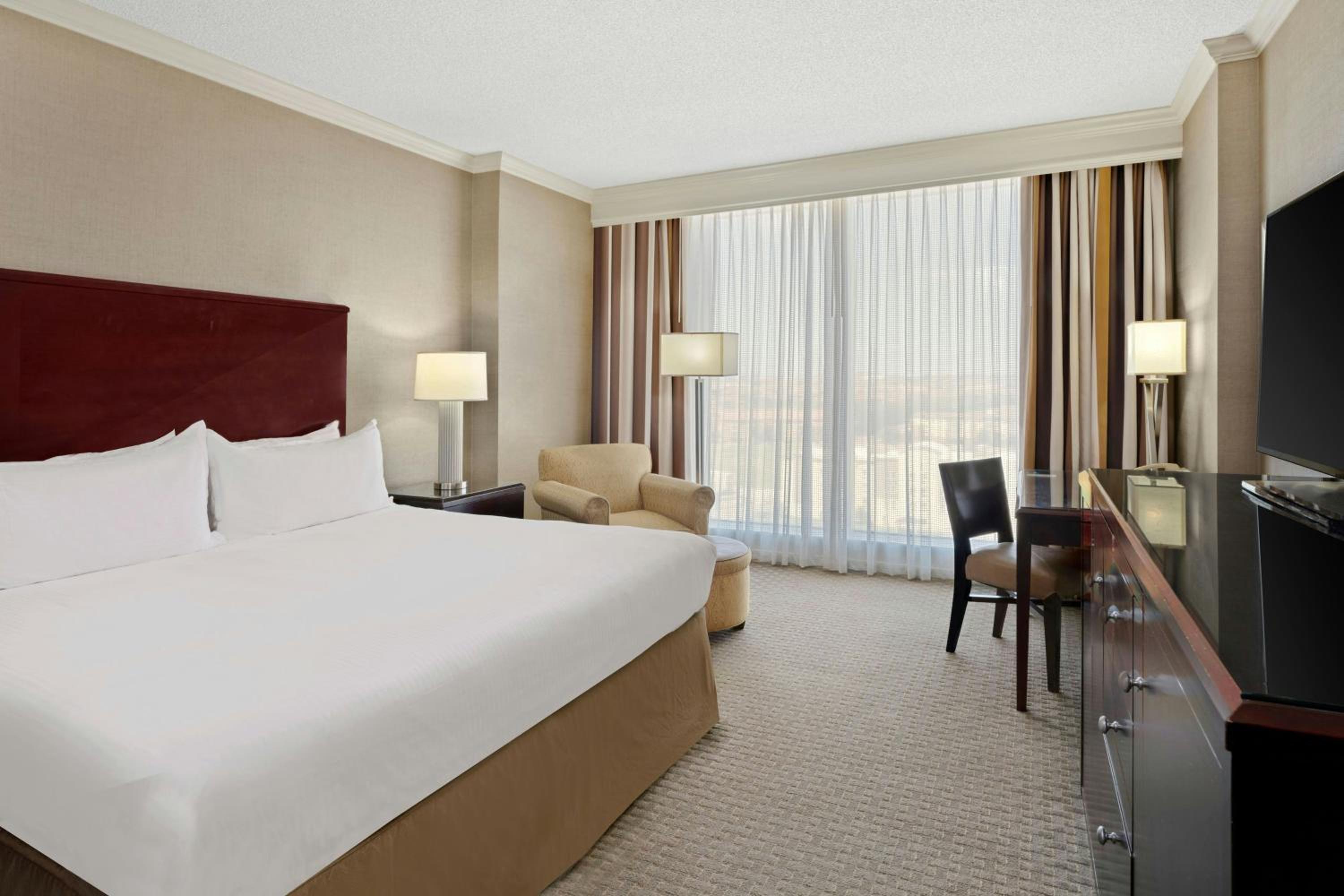 King Room with Roll-in Shower - Mobility and Hearing Accessible photo 1