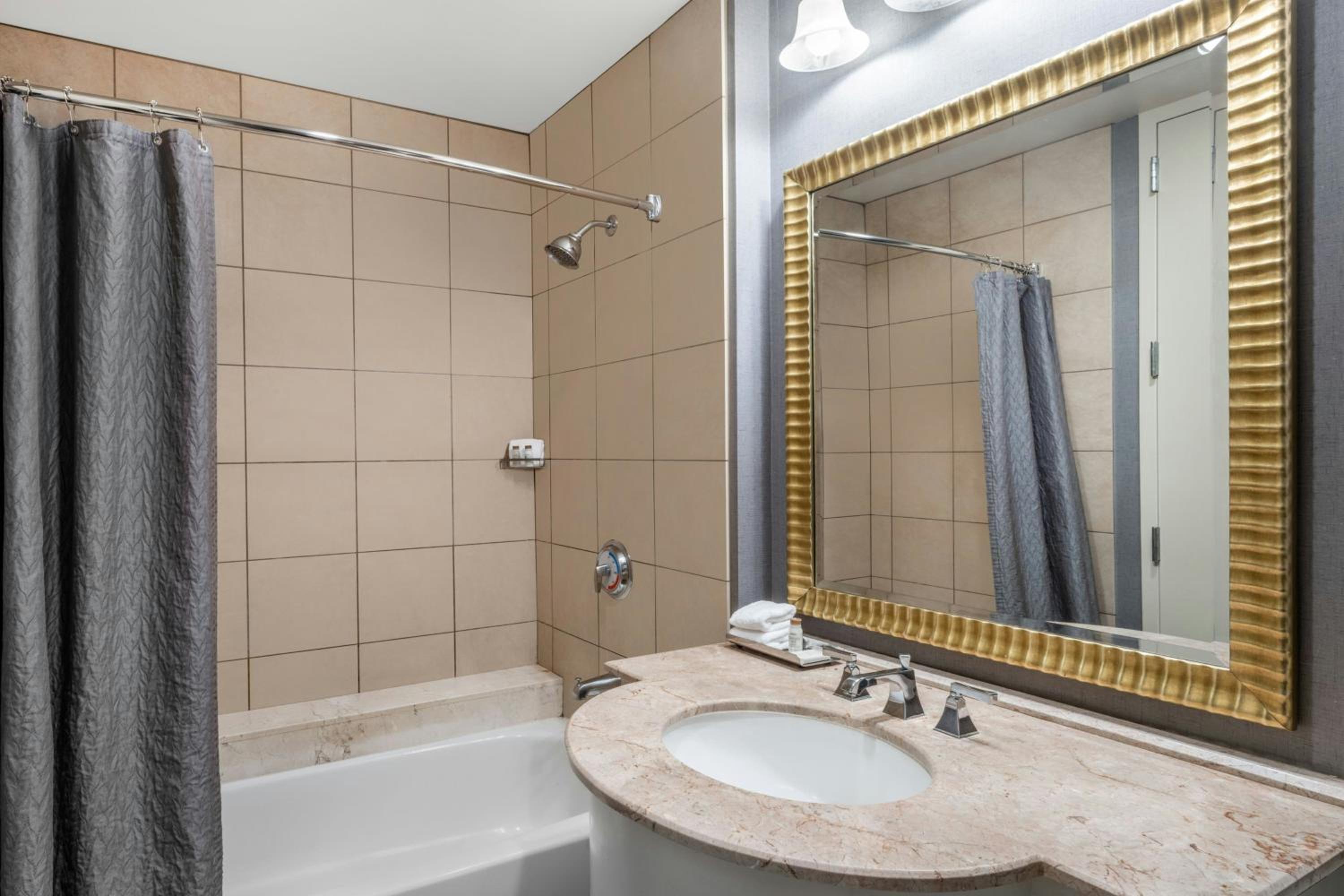 King Room with Roll-in Shower - Mobility and Hearing Accessible photo 3