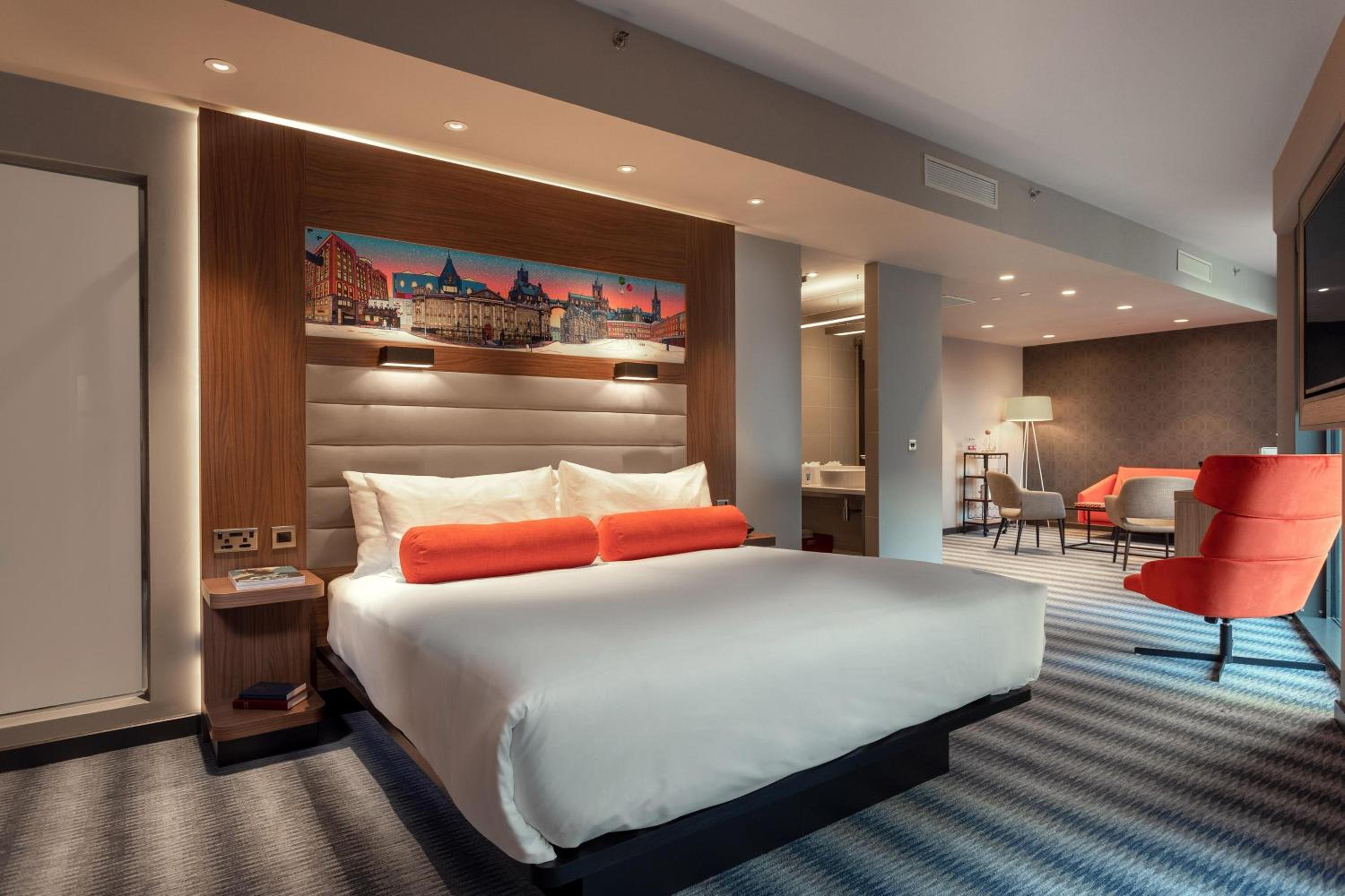 Urban Aloft Suite