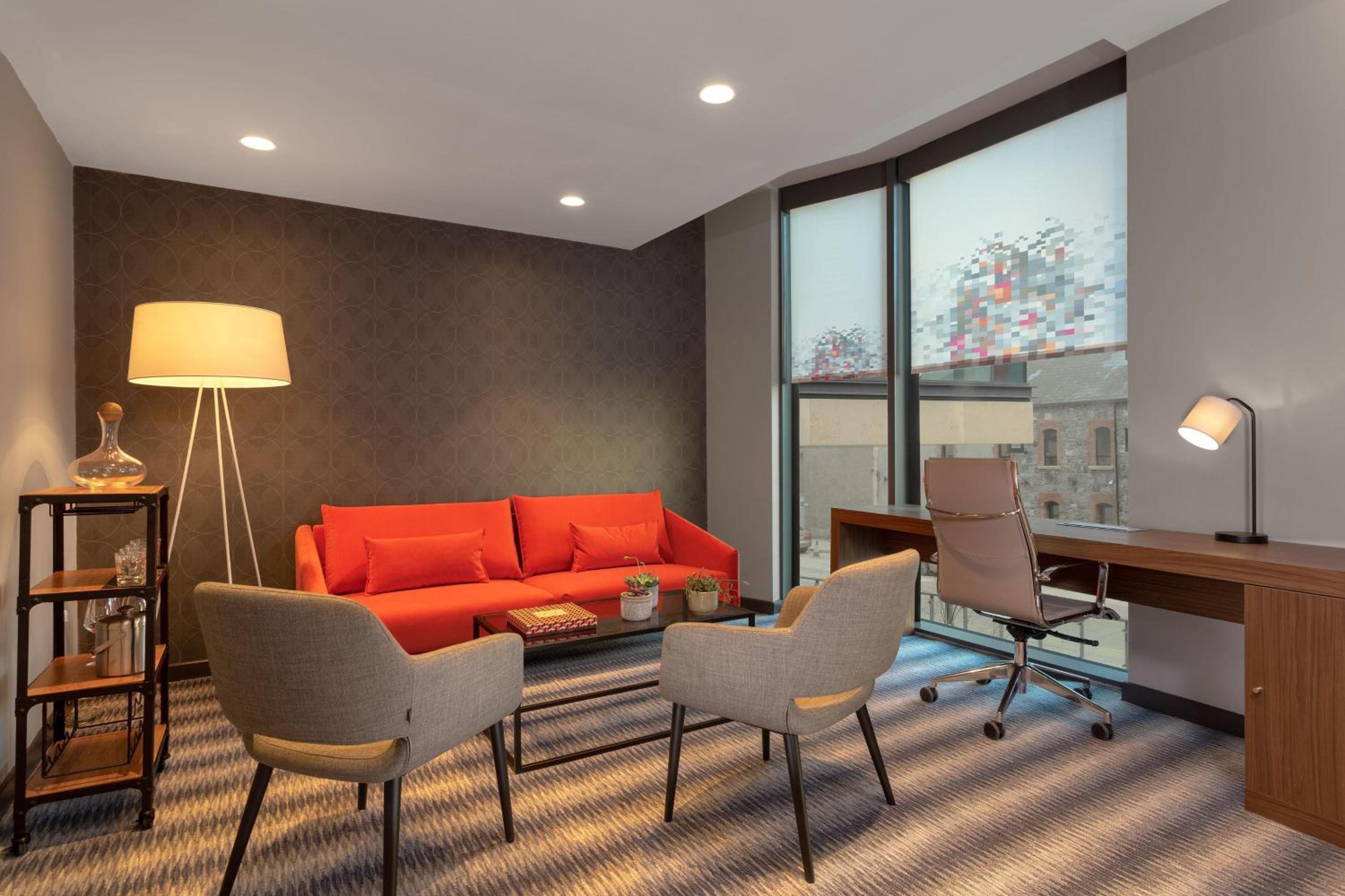 Urban Aloft Suite