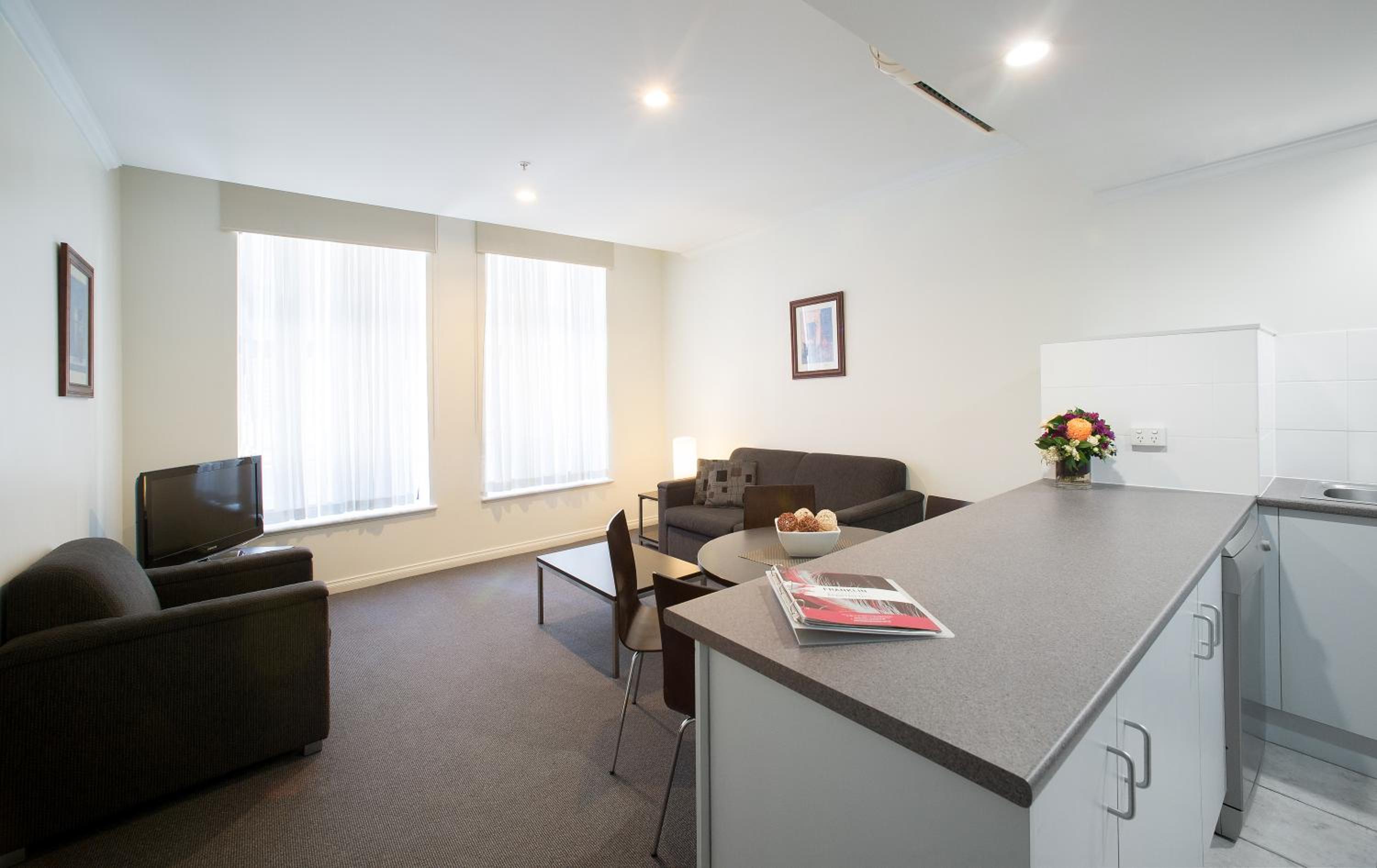One-Bedroom Apartment - Photo 5