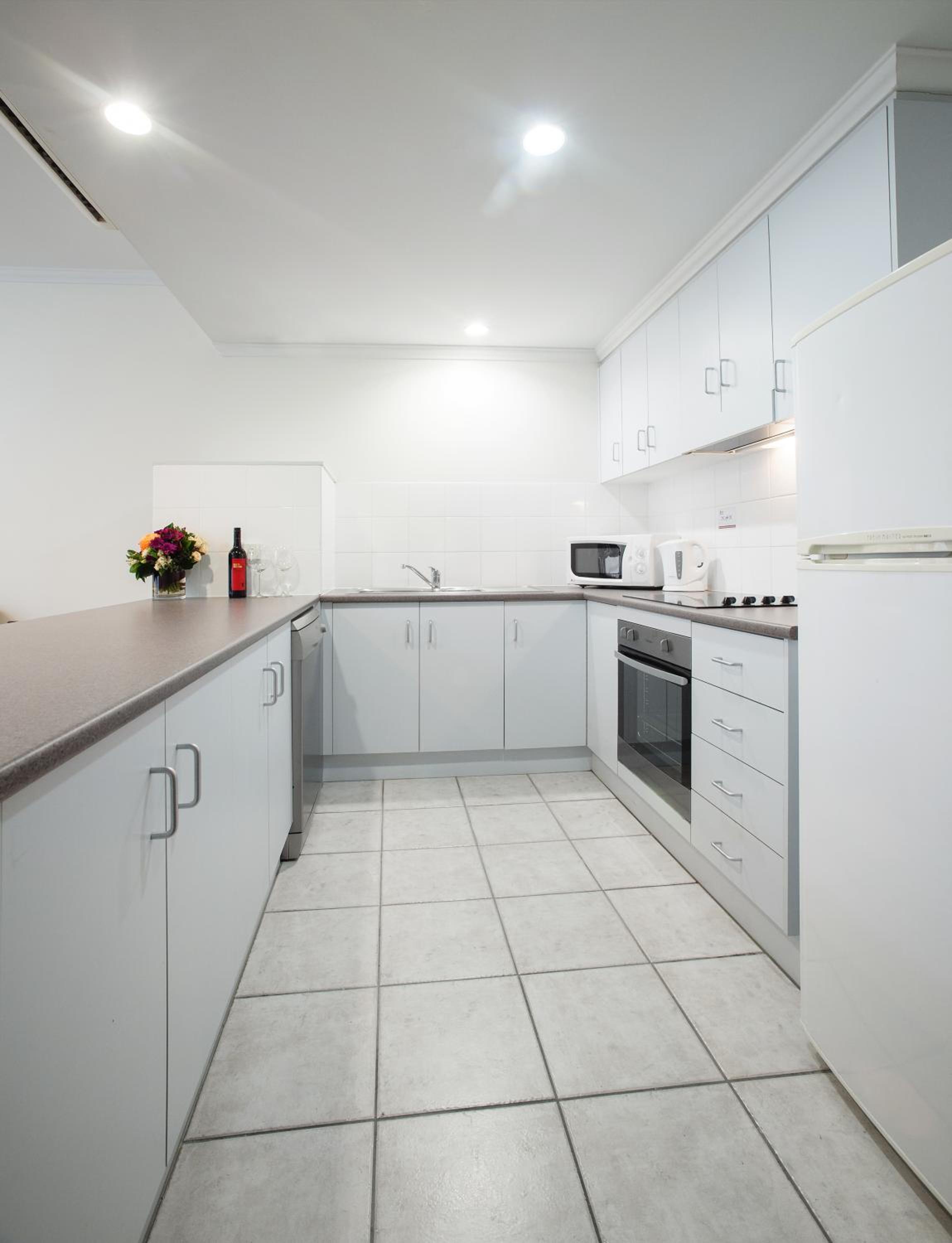 One-Bedroom Apartment - Photo 4