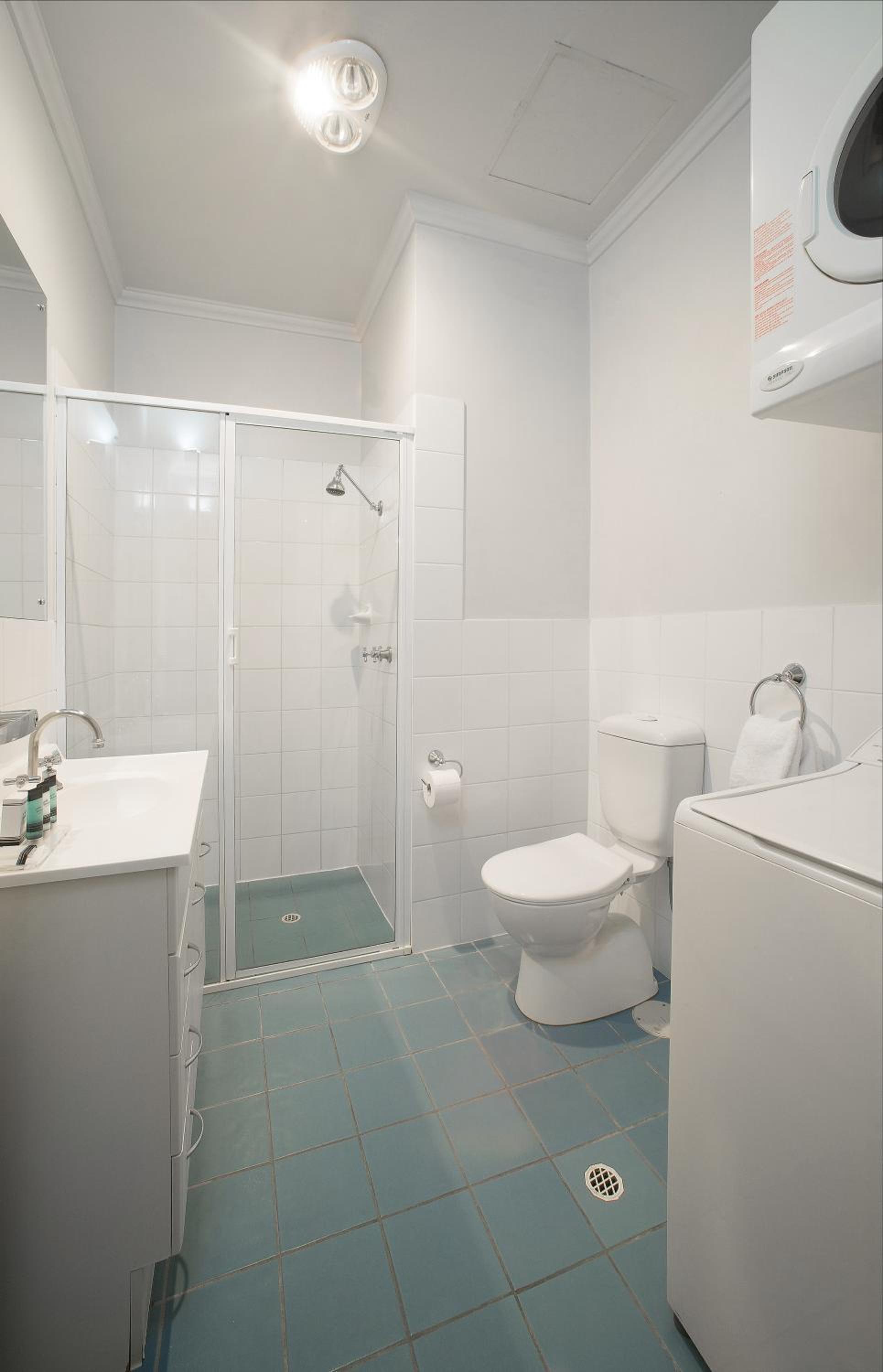 Three-Bedroom Apartment - Photo 2