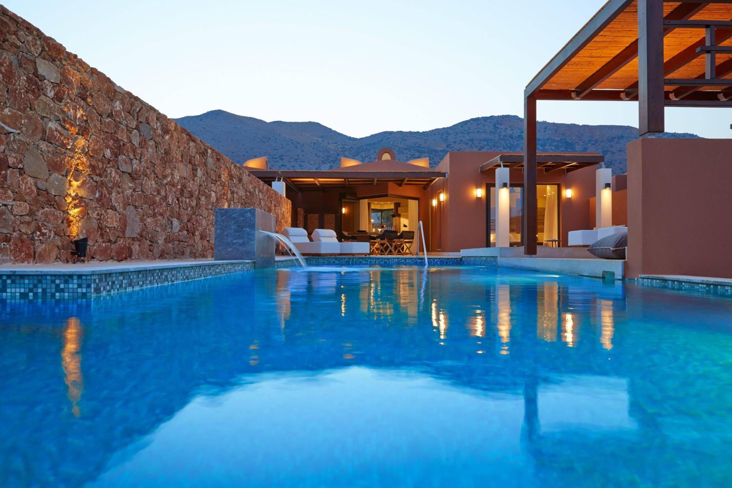 Luxury Two-Bedroom Residence with Private Pool and Balcony - Sea View