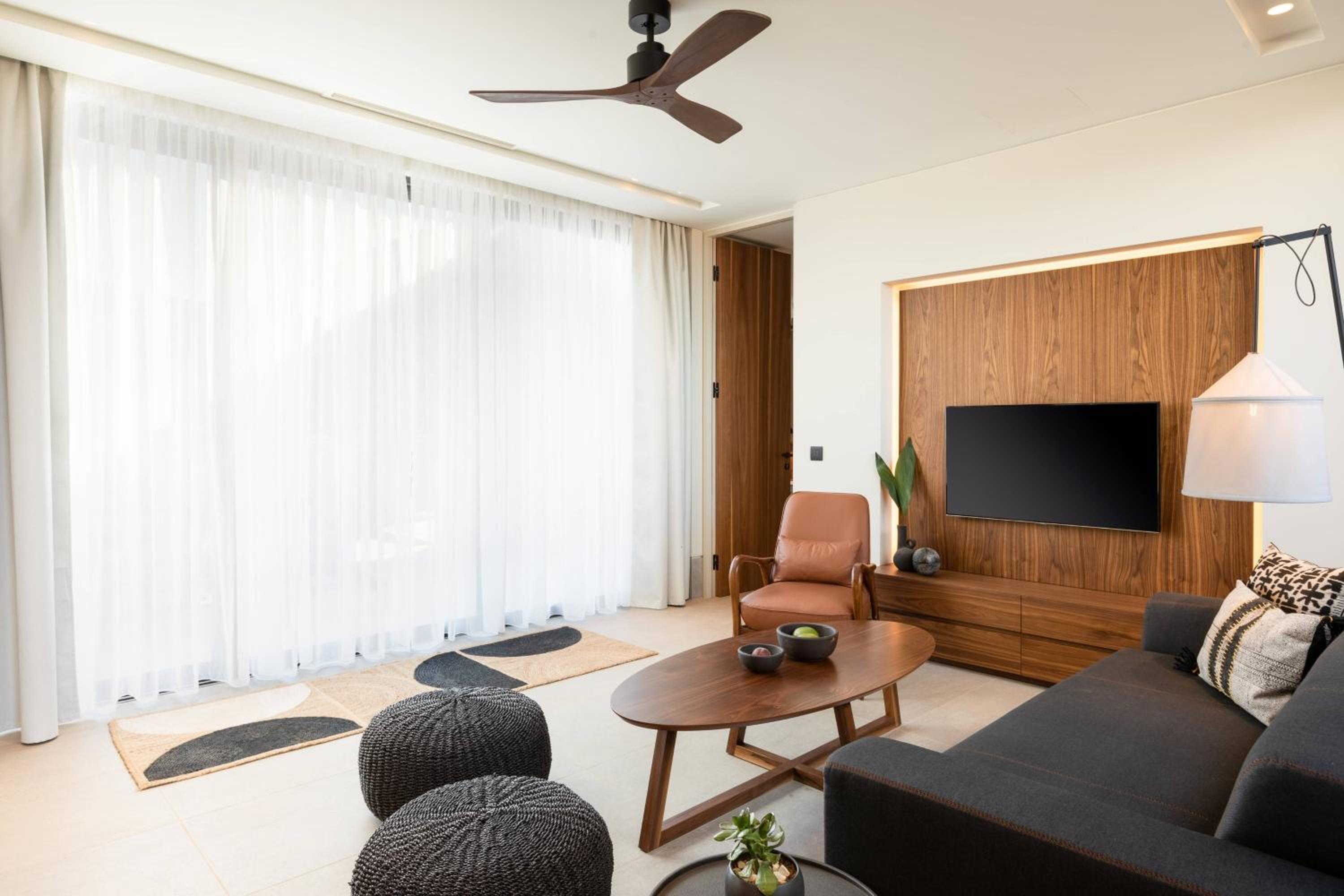 Core, 1 Bedroom Residence, 1 King, Sofa bed, Inland view