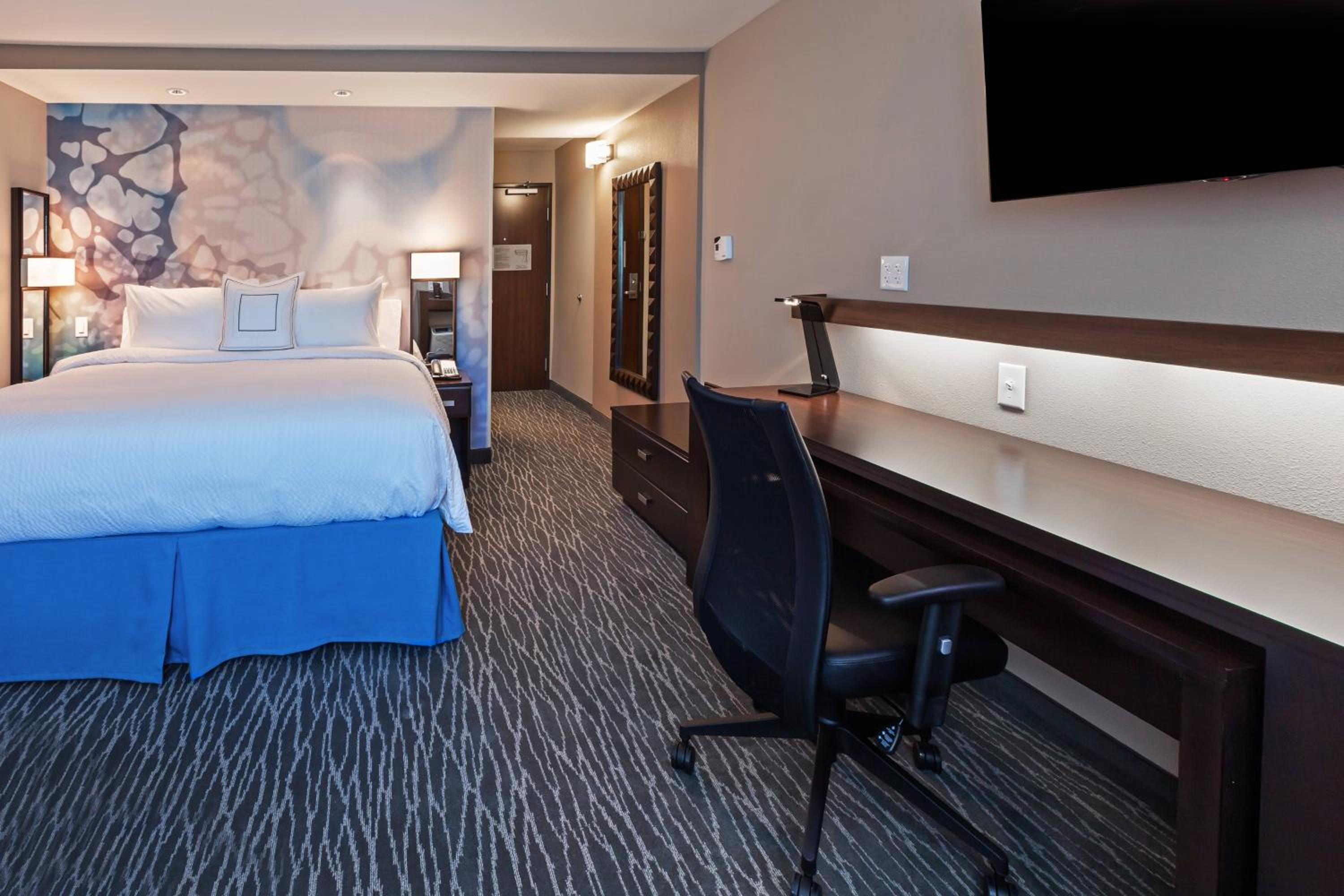 King Room with Sofa Bed - Hearing Accessible