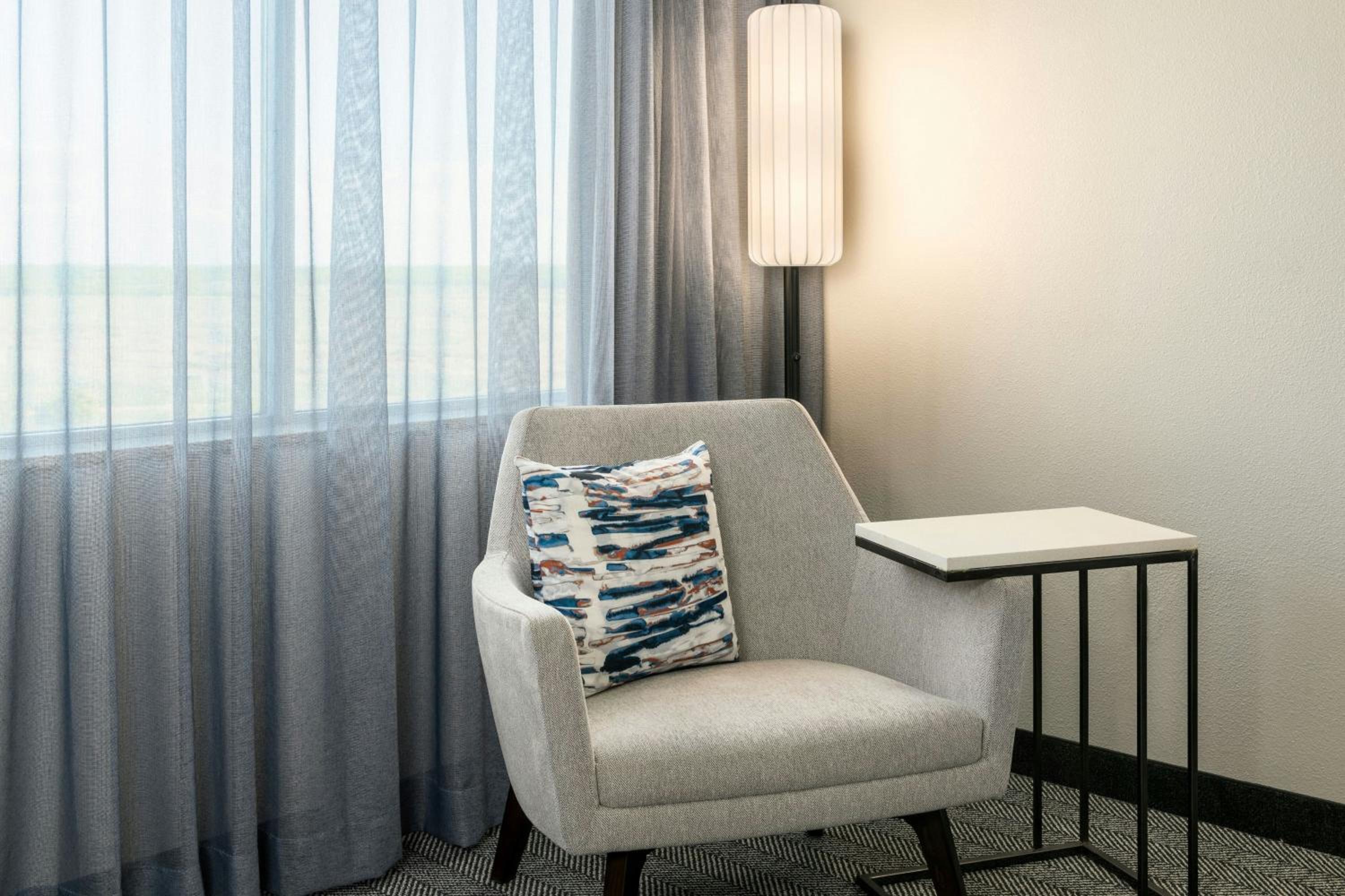 Queen Room with Two Queen Beds - Hearing Accessible photo 3