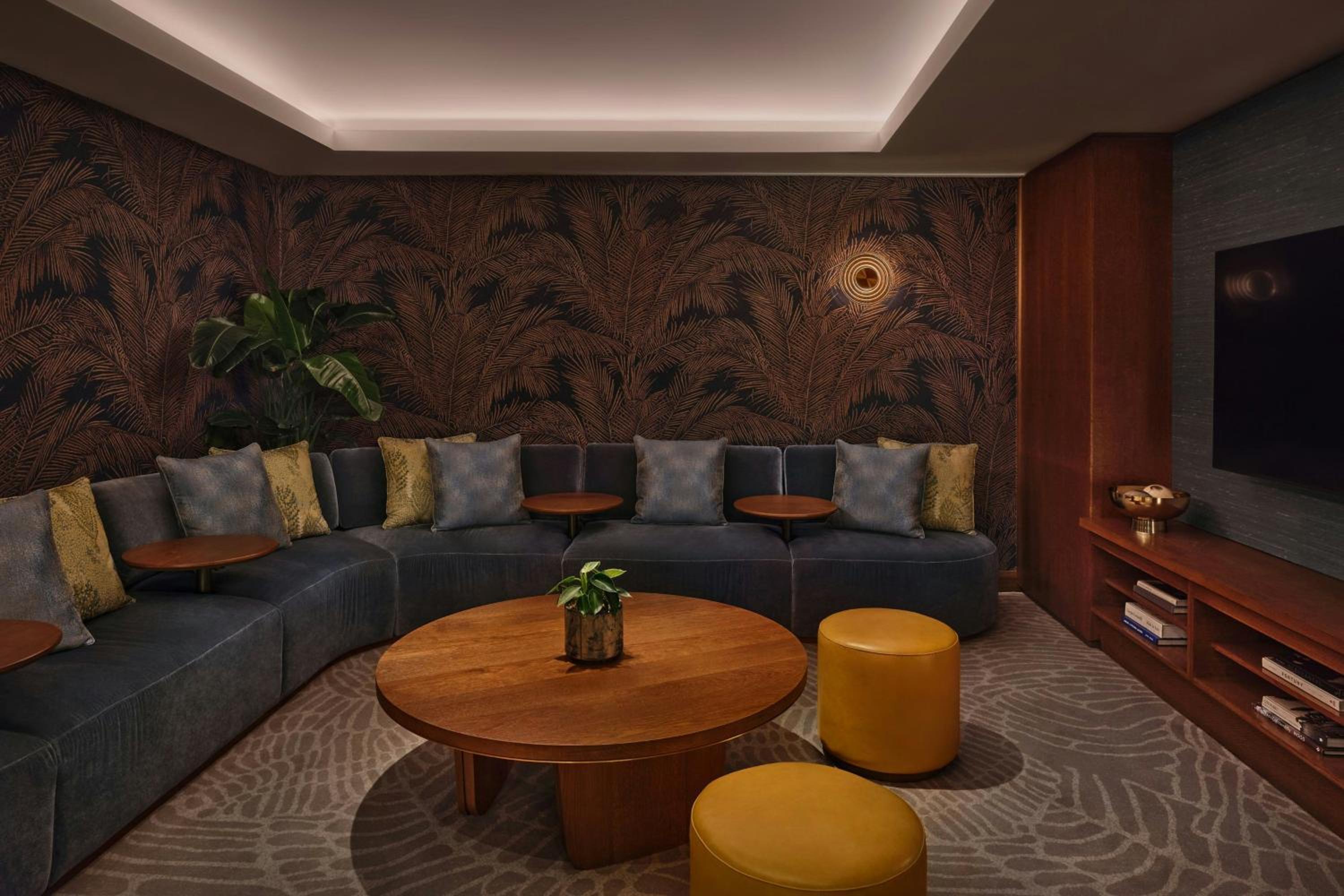 Superior Executive One-Bedroom Suite with Executive Lounge Access