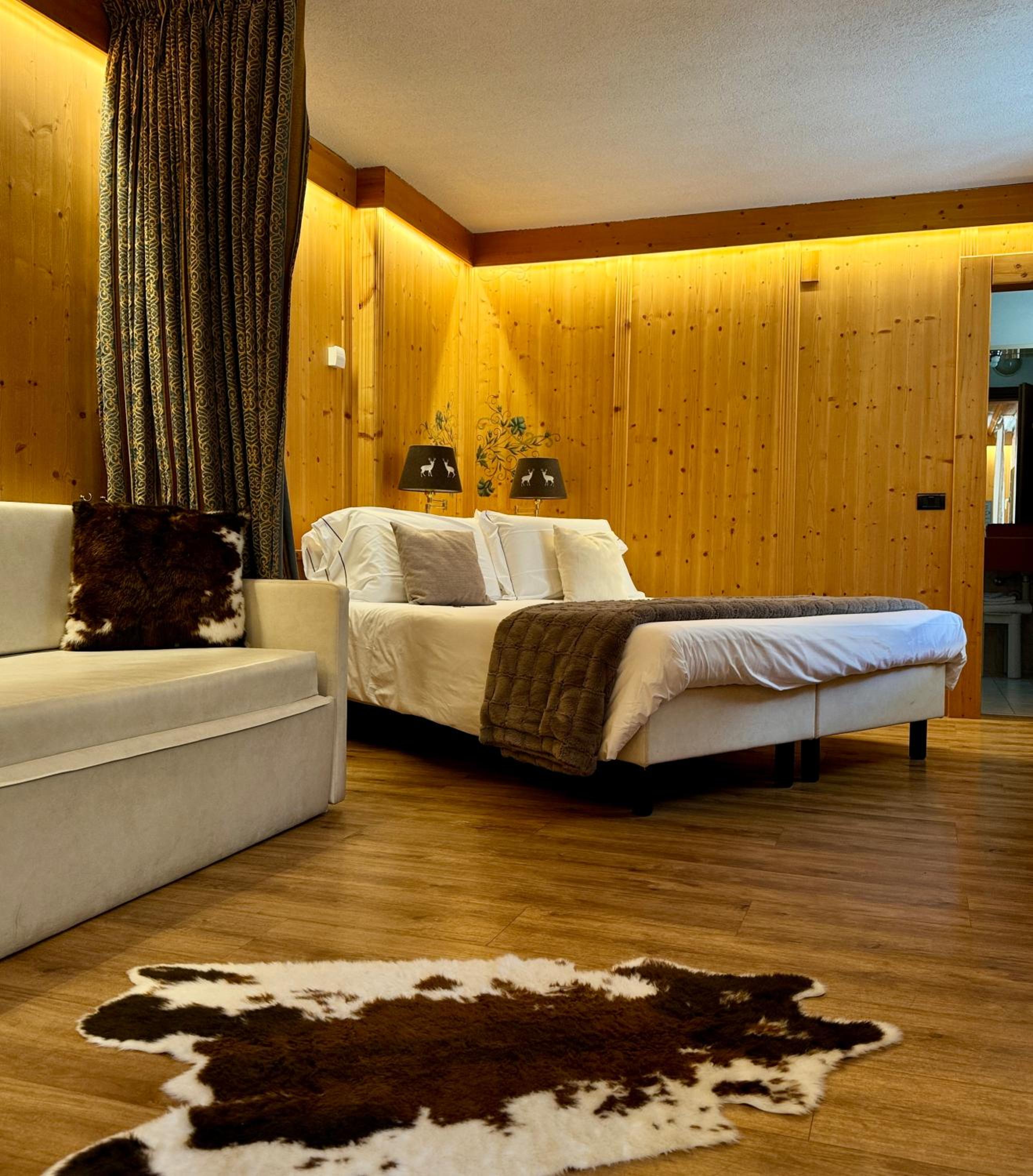 Junior Suite - Photo 1