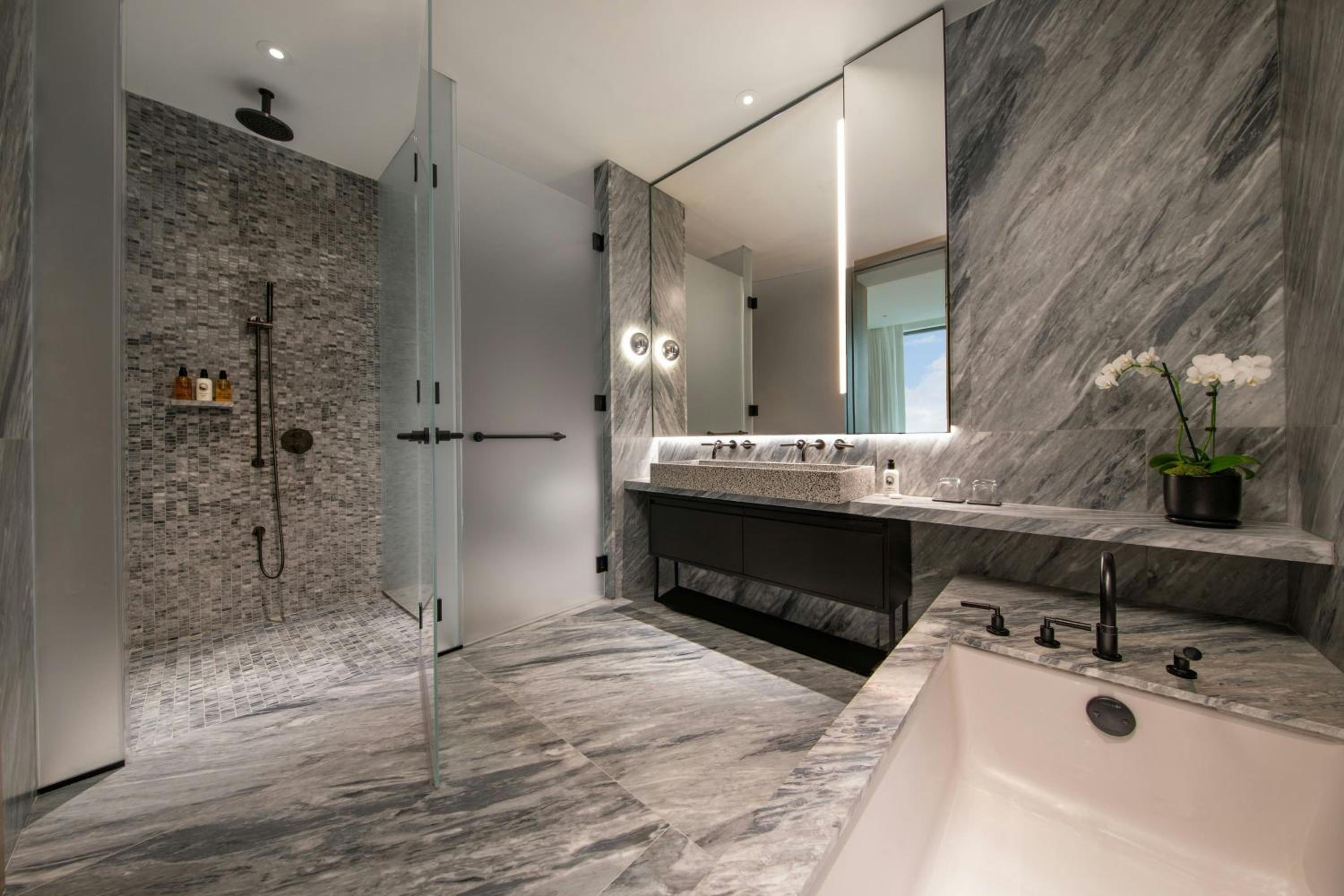 One-Bedroom King Penthouse - High Floor