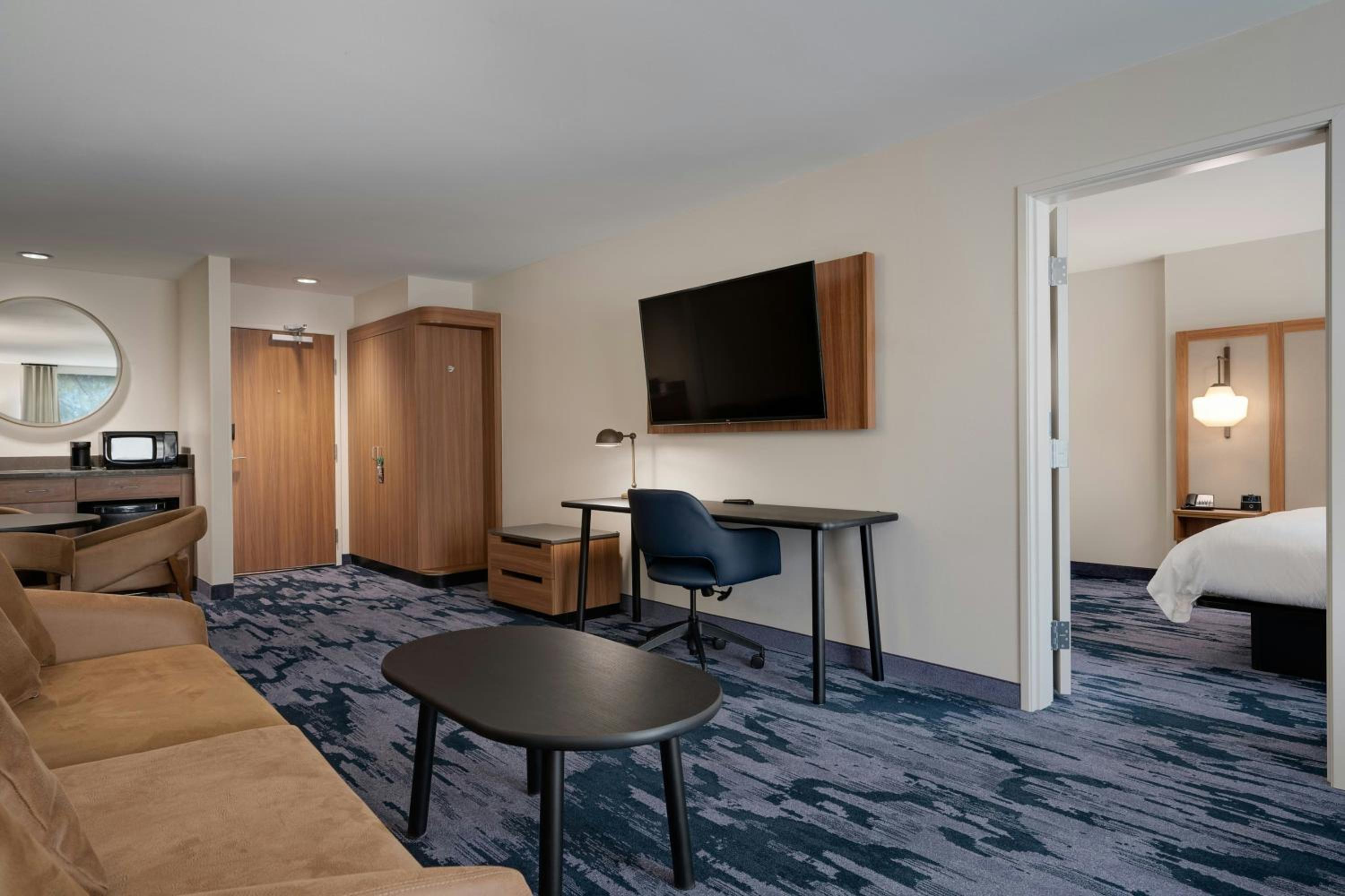 One-Bedroom King Suite with Sofa Bed - Photo 1